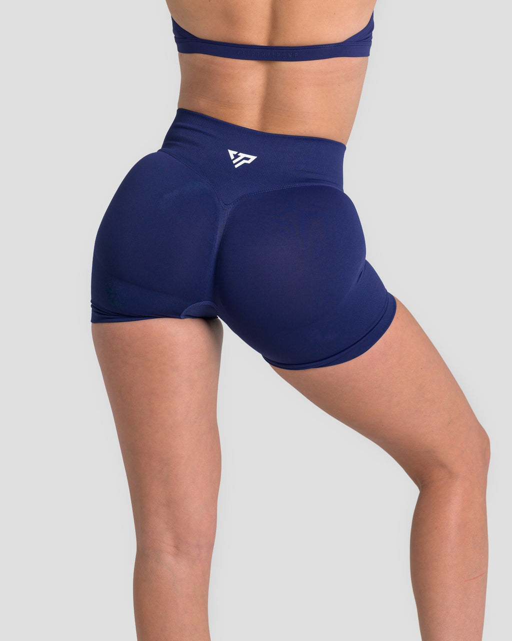 RECOIL HIGH WAIST SCRUNCH SHORTS - NAVY