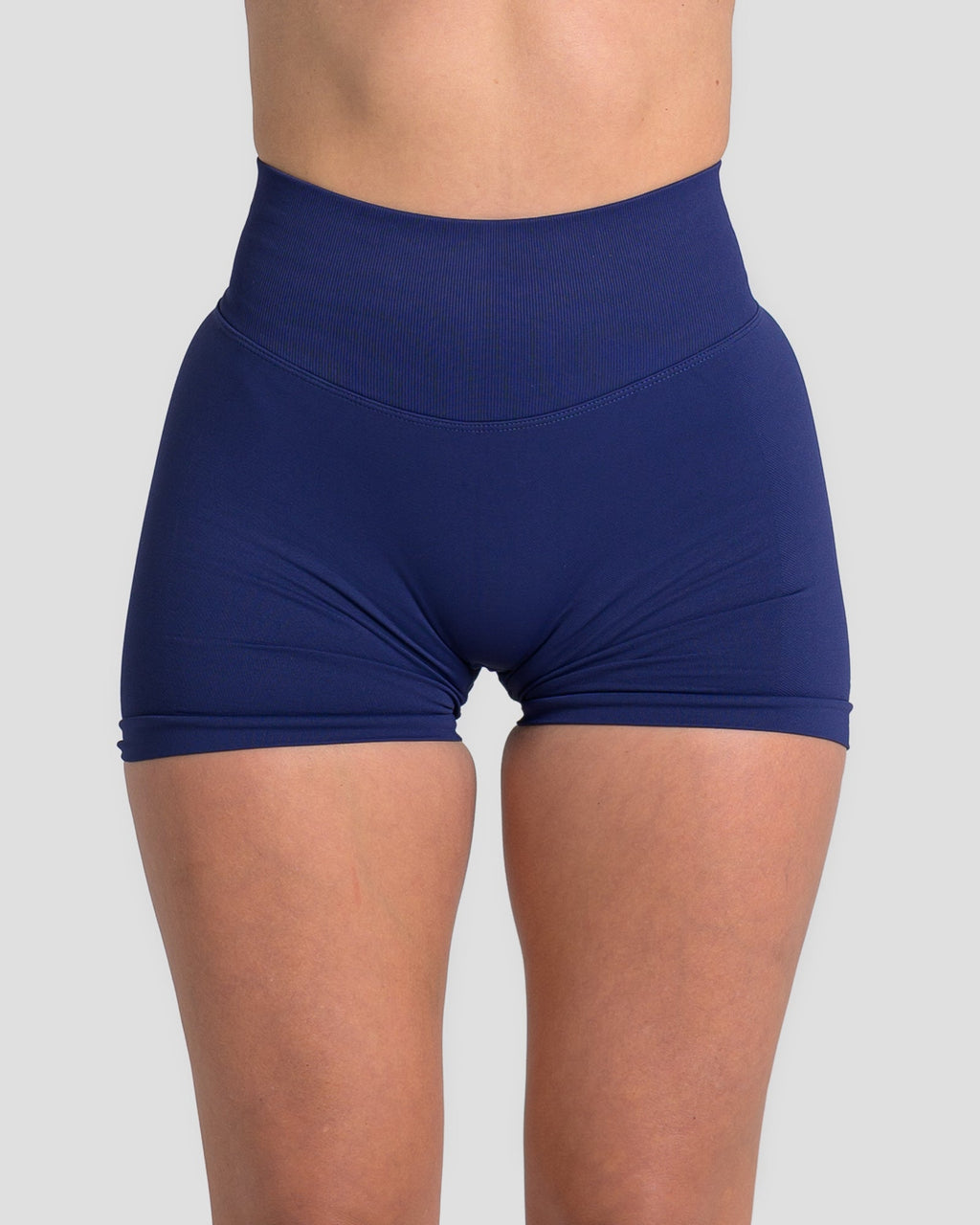 RECOIL HIGH WAIST SCRUNCH SHORTS - NAVY