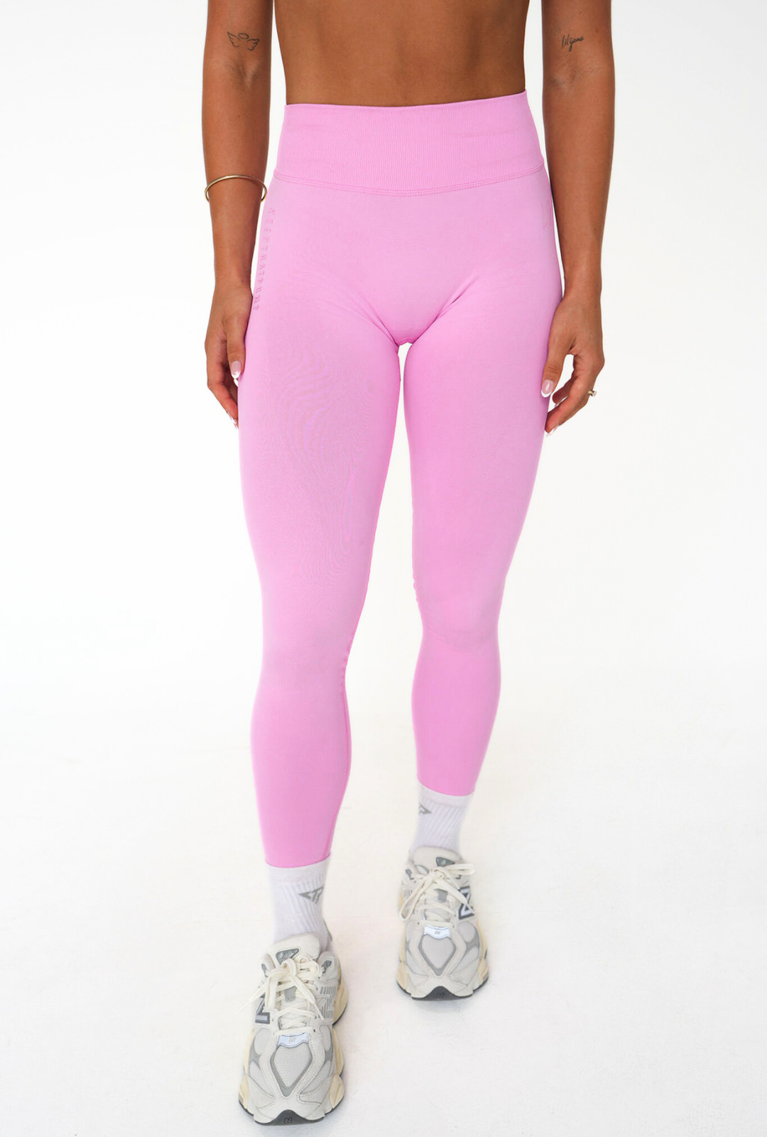 LJ V-BACK SCRUNCH LEGGING - BUBBLEGUM PINK