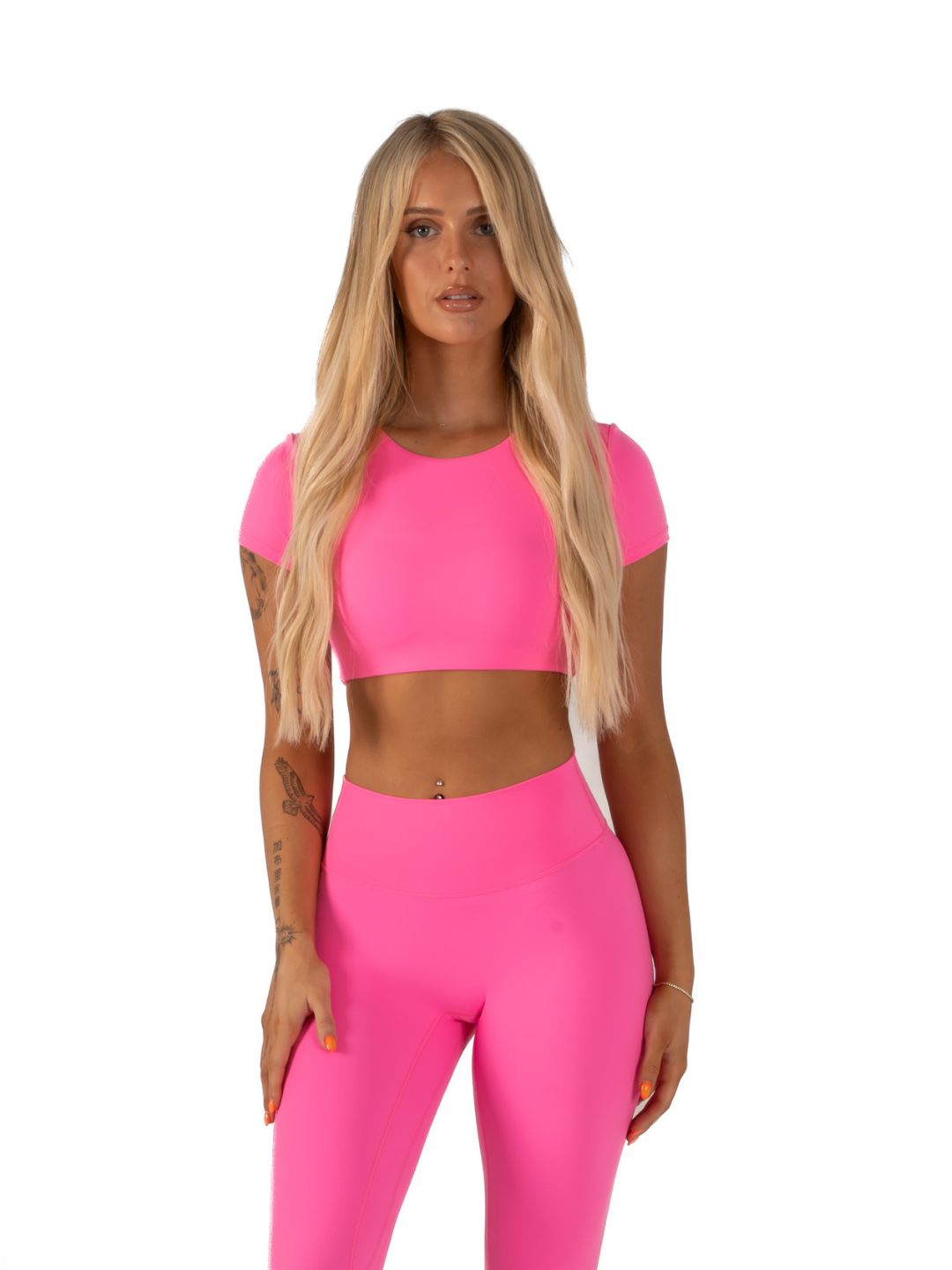 SLEEK TOP SHORT SLEEVE - NEON PINK