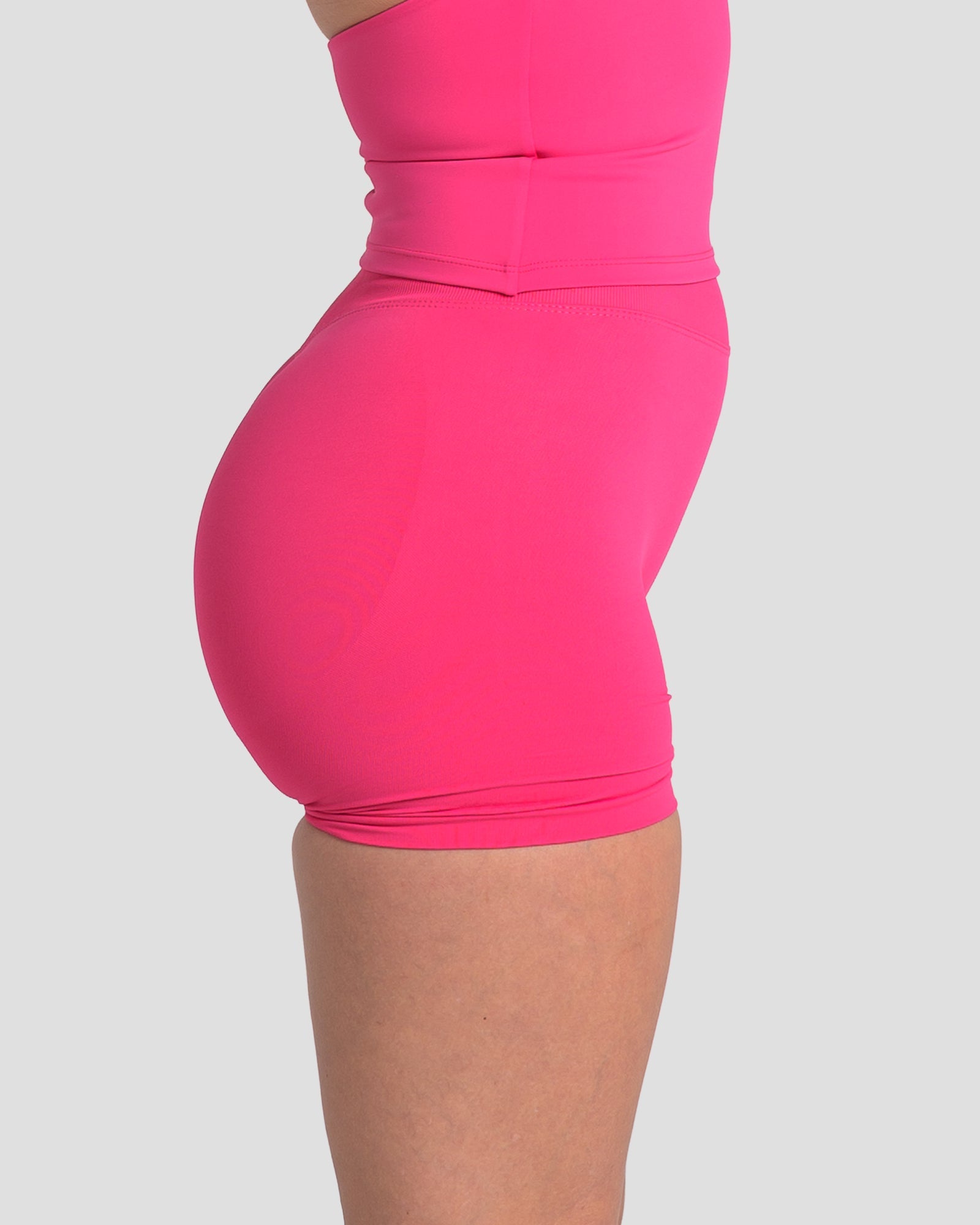 CORE SCRUNCH SHORTS - PITAYA