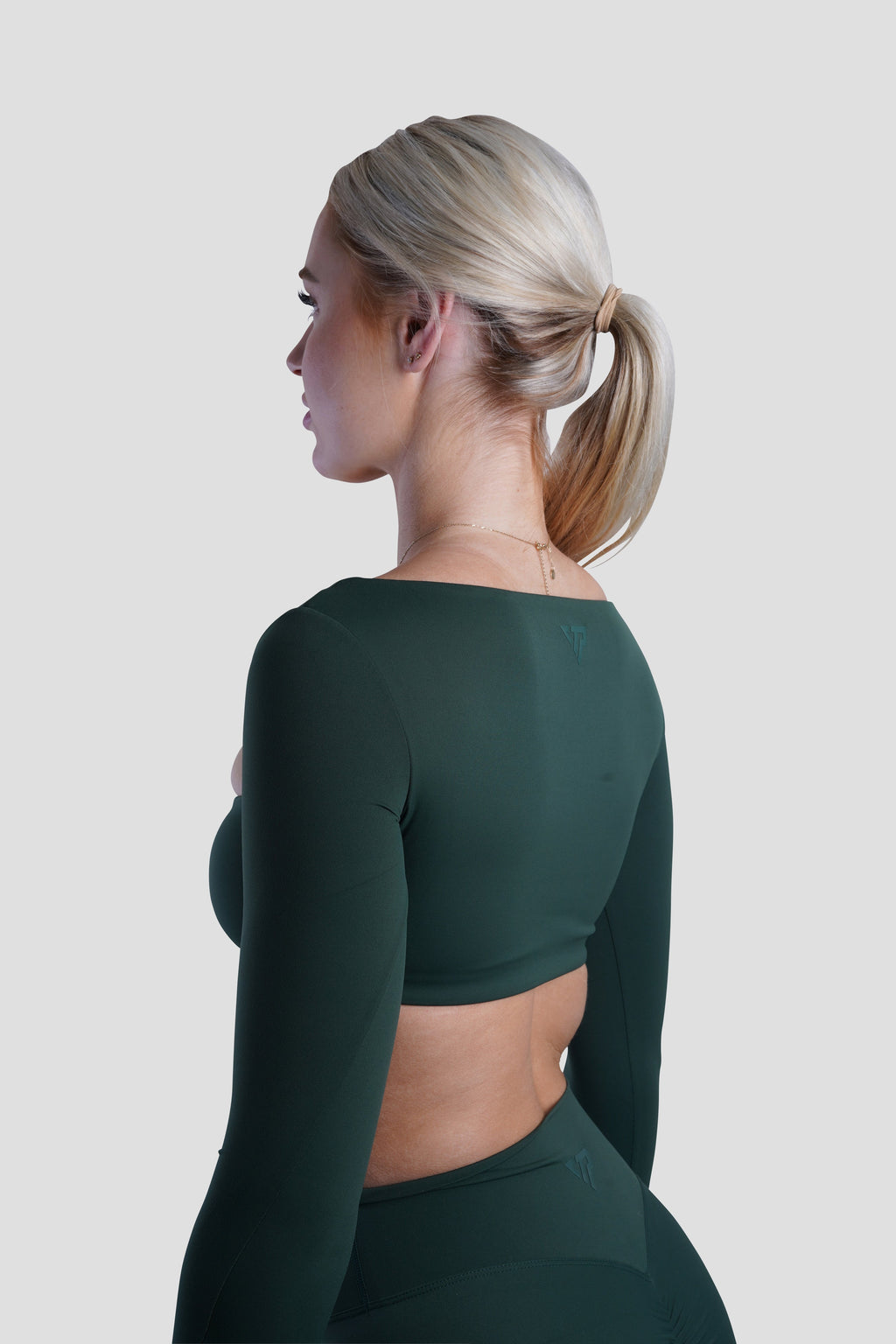SLEEK LONG SLEEVE TOP - FOREST GREEN