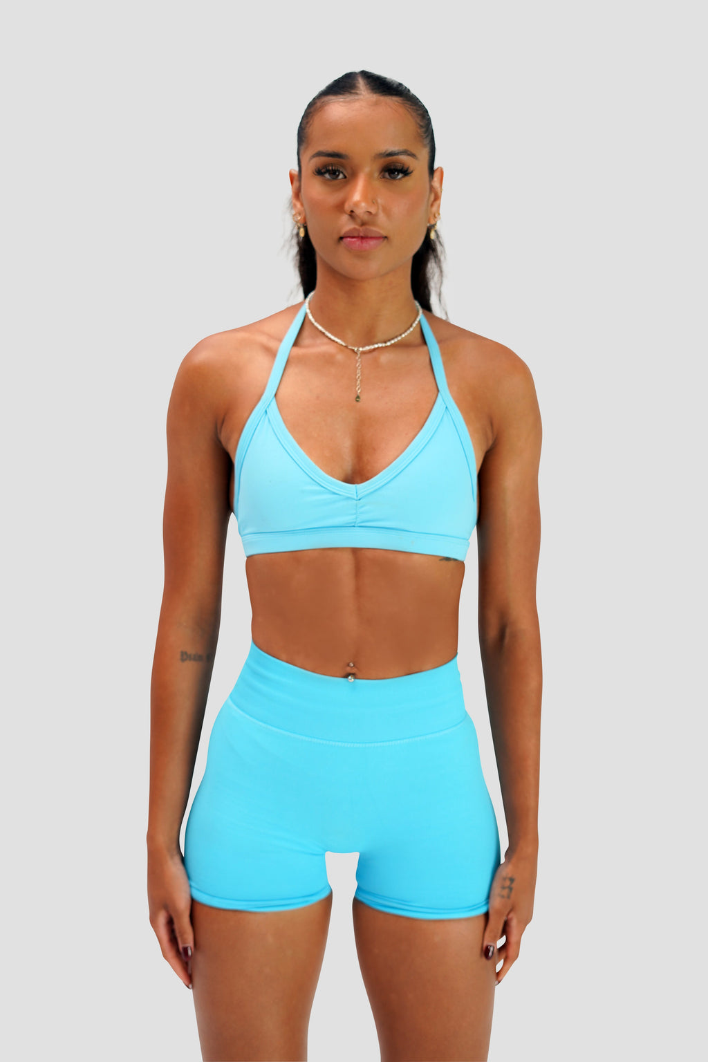 CORE SCRUNCH SHORTS - ICE BLUE
