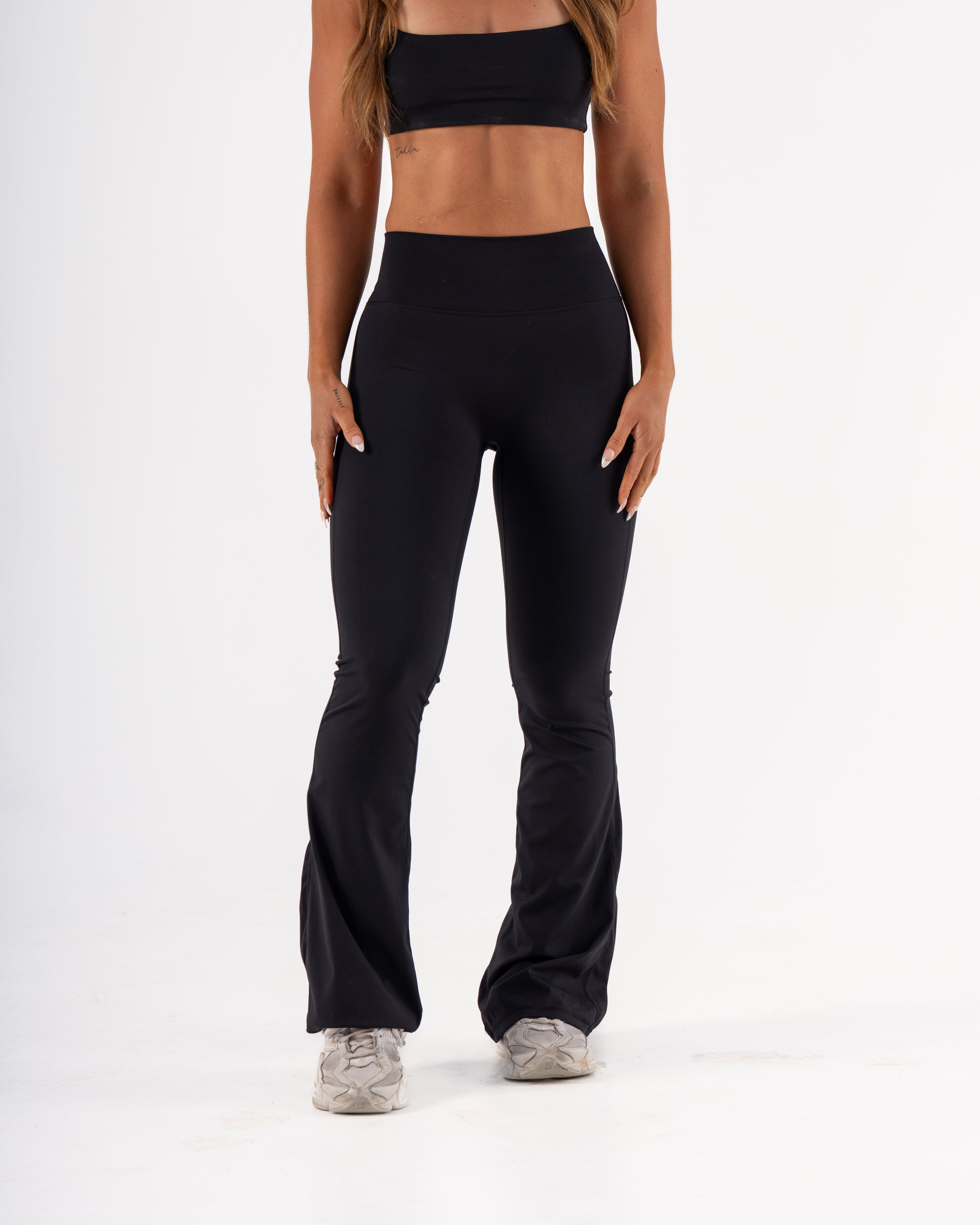 SIGNATURE FLARE PANTS LONG LENGTH - BLACK