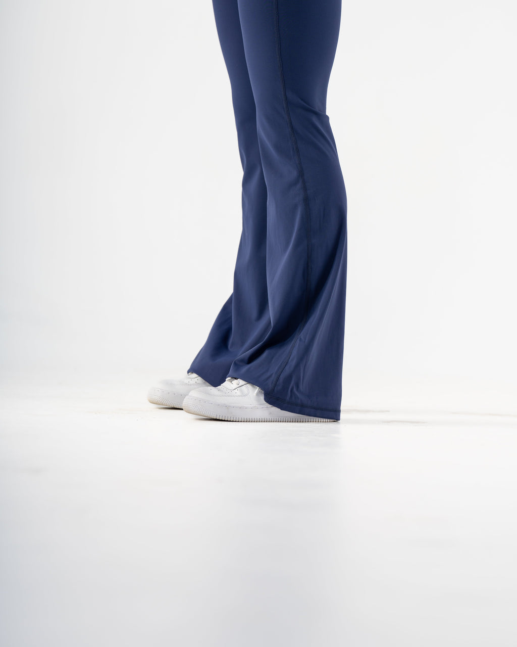 SIGNATURE FLARE PANTS REGULAR LENGTH - NAVY