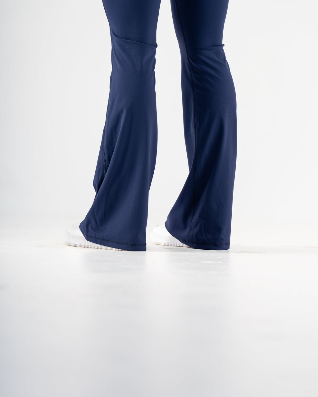 SIGNATURE FLARE PANTS REGULAR LENGTH - NAVY
