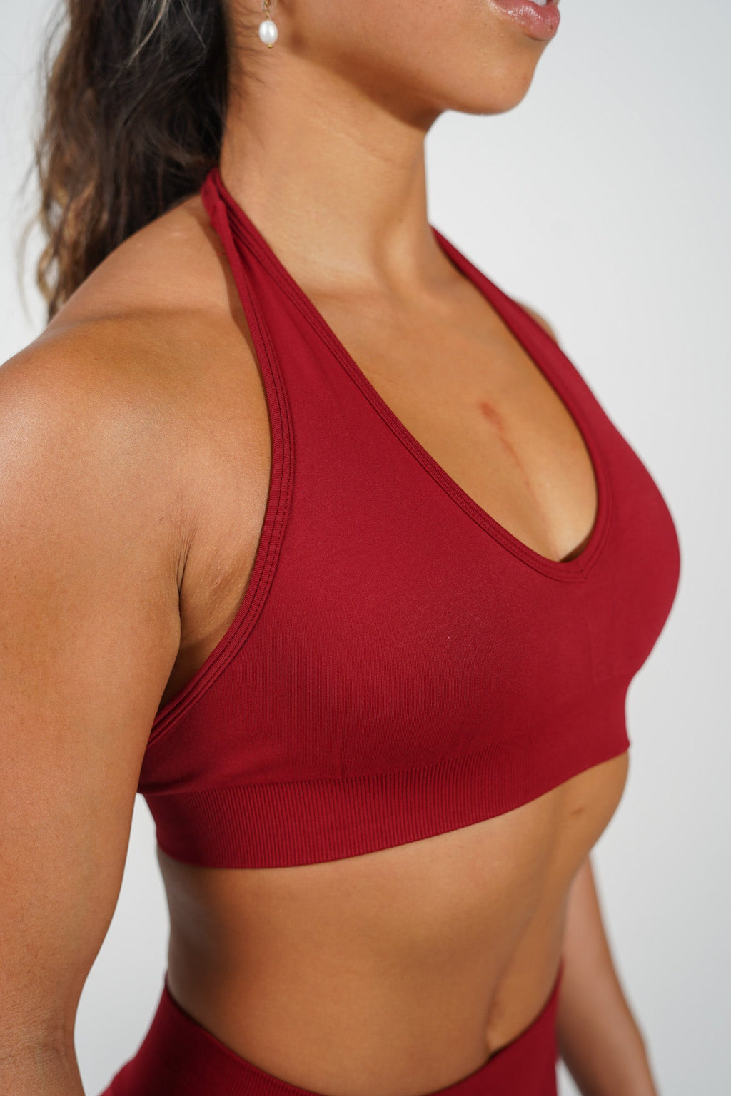 RECOIL HALTER CROP - DARK RED
