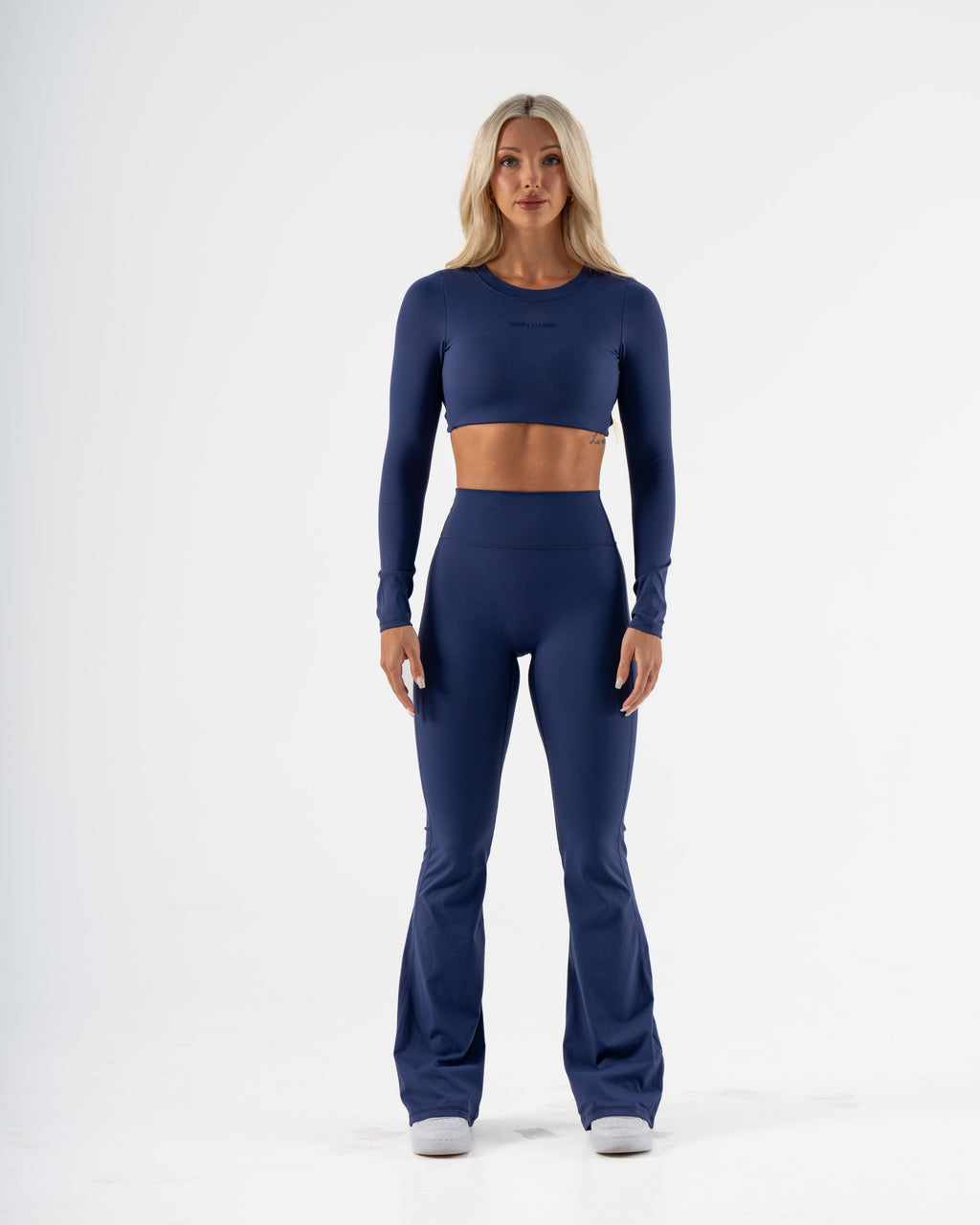 SIGNATURE LONG SLEEVE CROP - NAVY