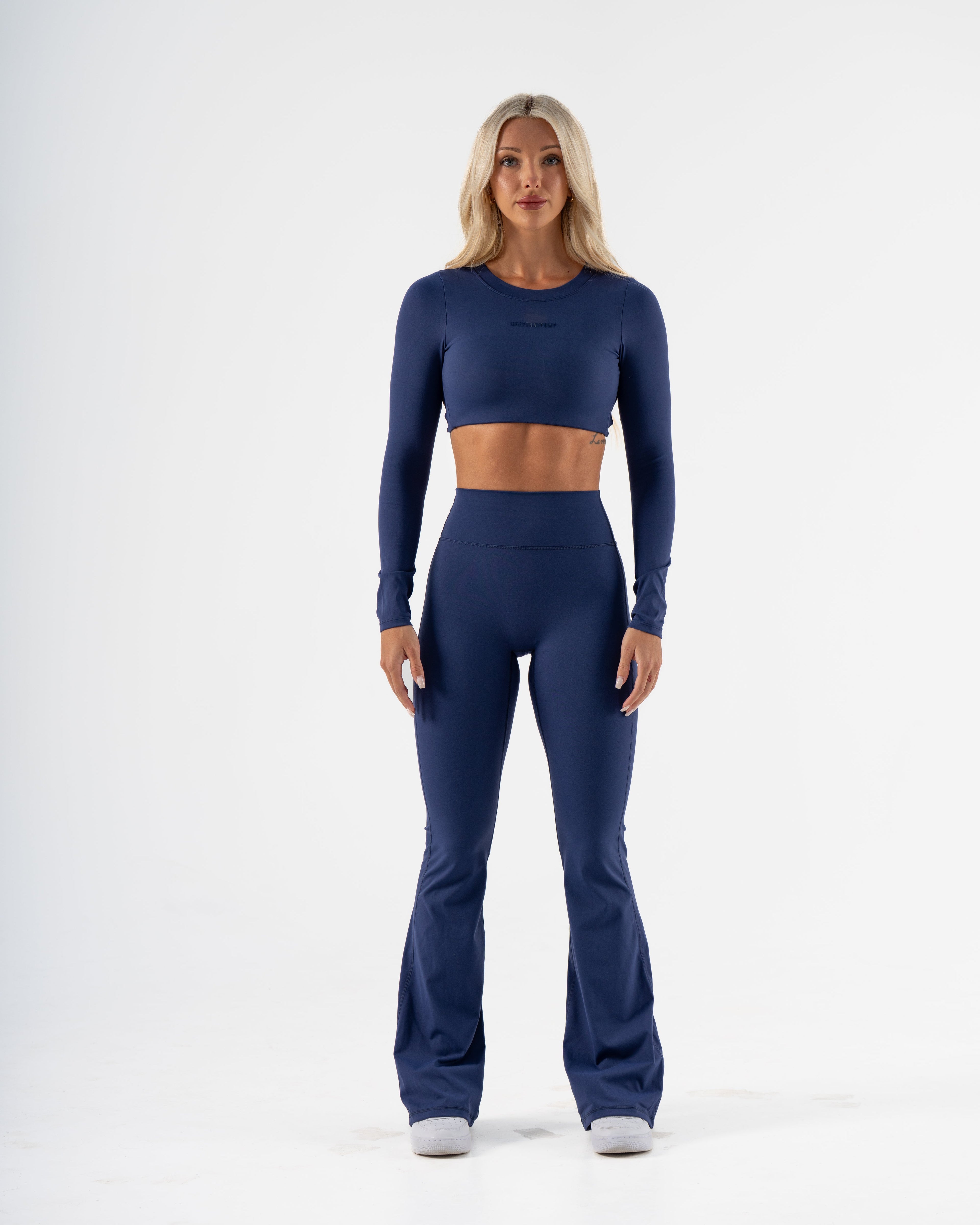 SIGNATURE LONG SLEEVE CROP - NAVY