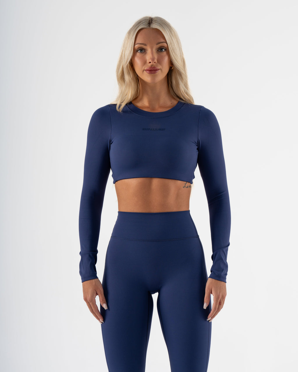 SIGNATURE LONG SLEEVE CROP - NAVY