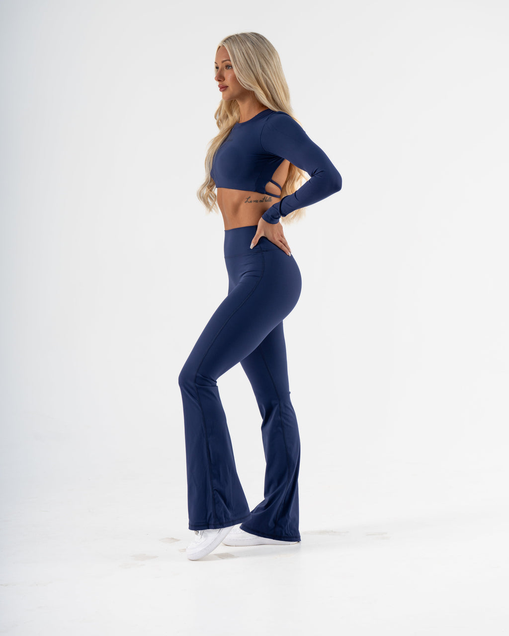 SIGNATURE LONG SLEEVE CROP - NAVY
