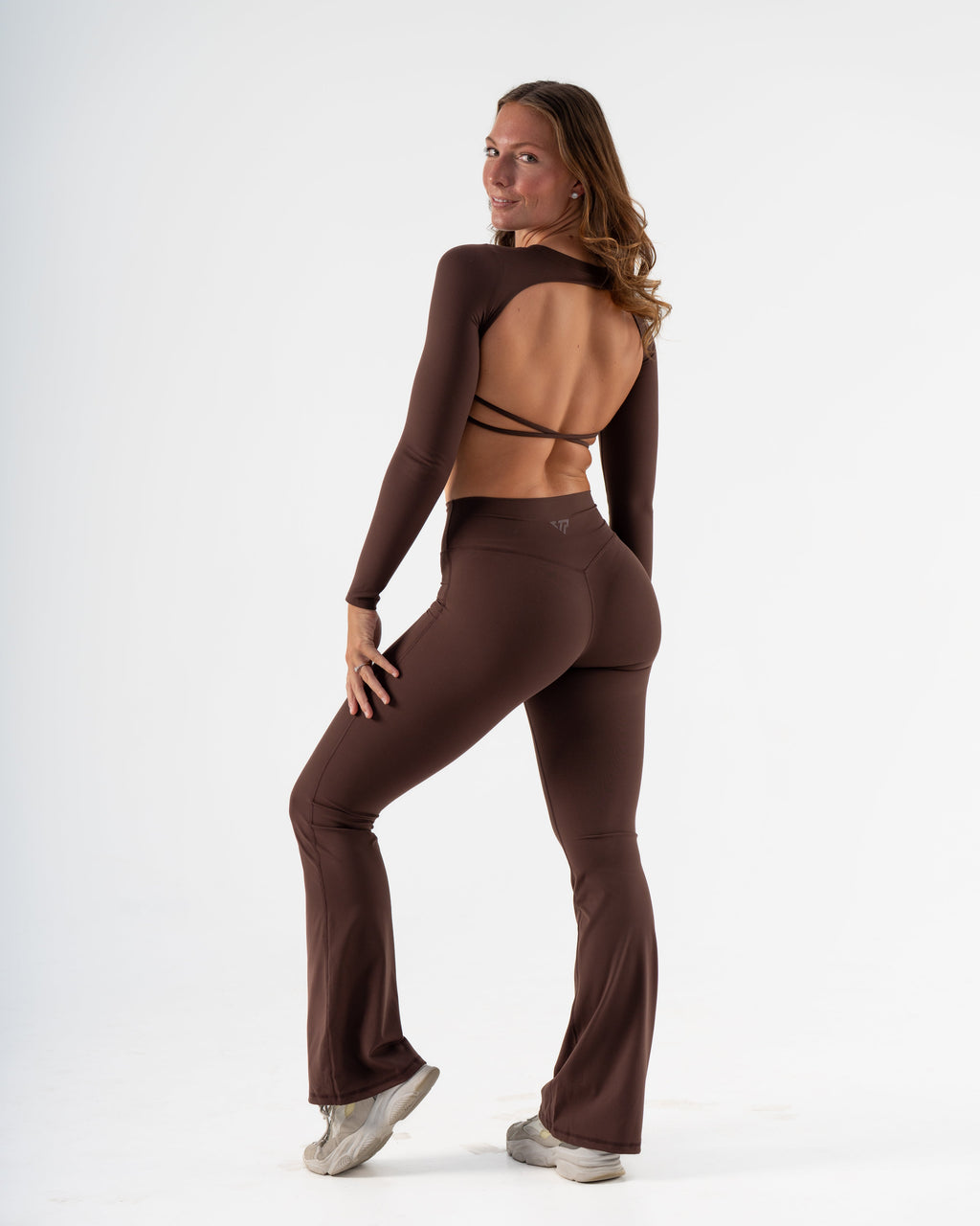 SIGNATURE LONG SLEEVE CROP - ESPRESSO