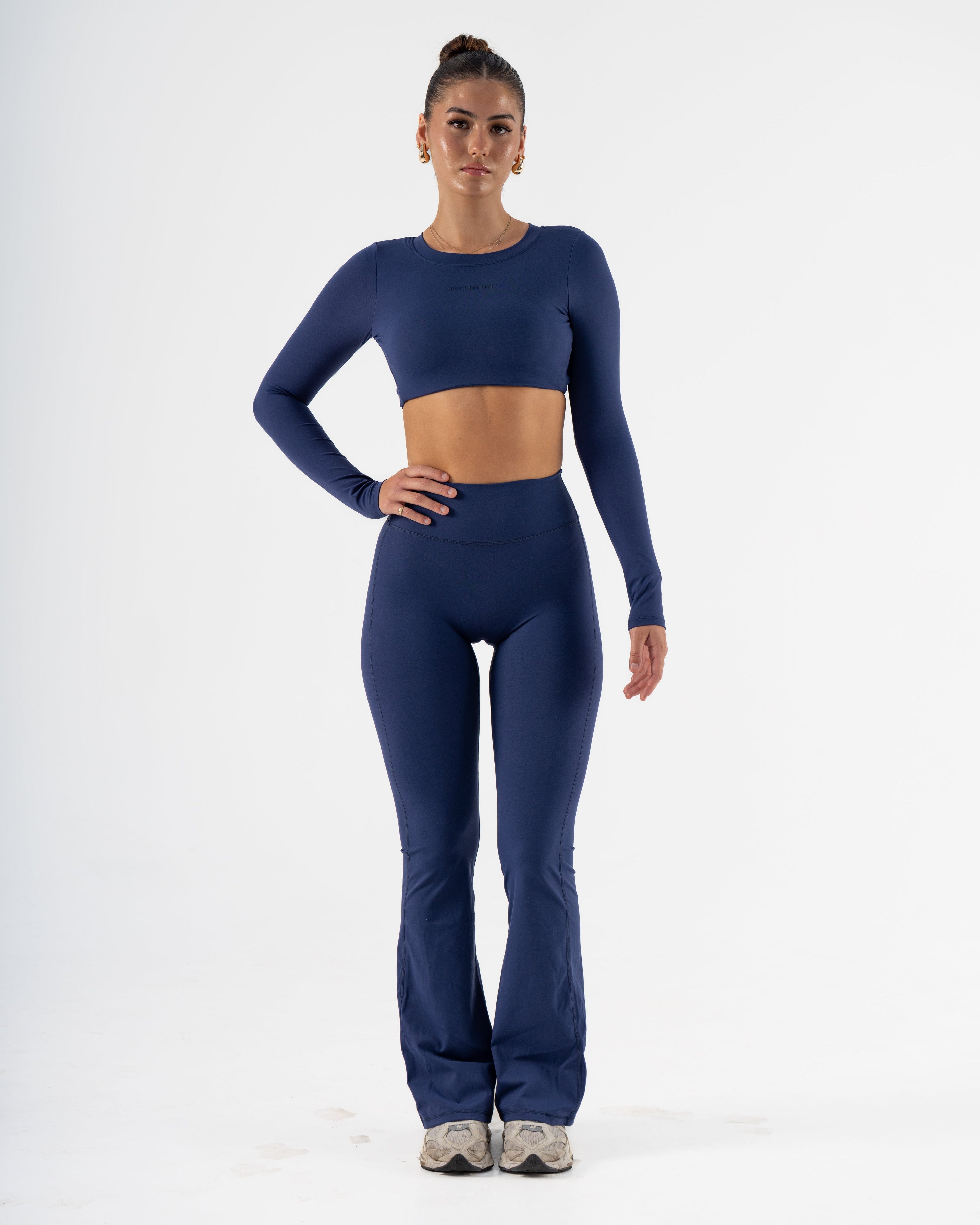 SIGNATURE LONG SLEEVE CROP - NAVY