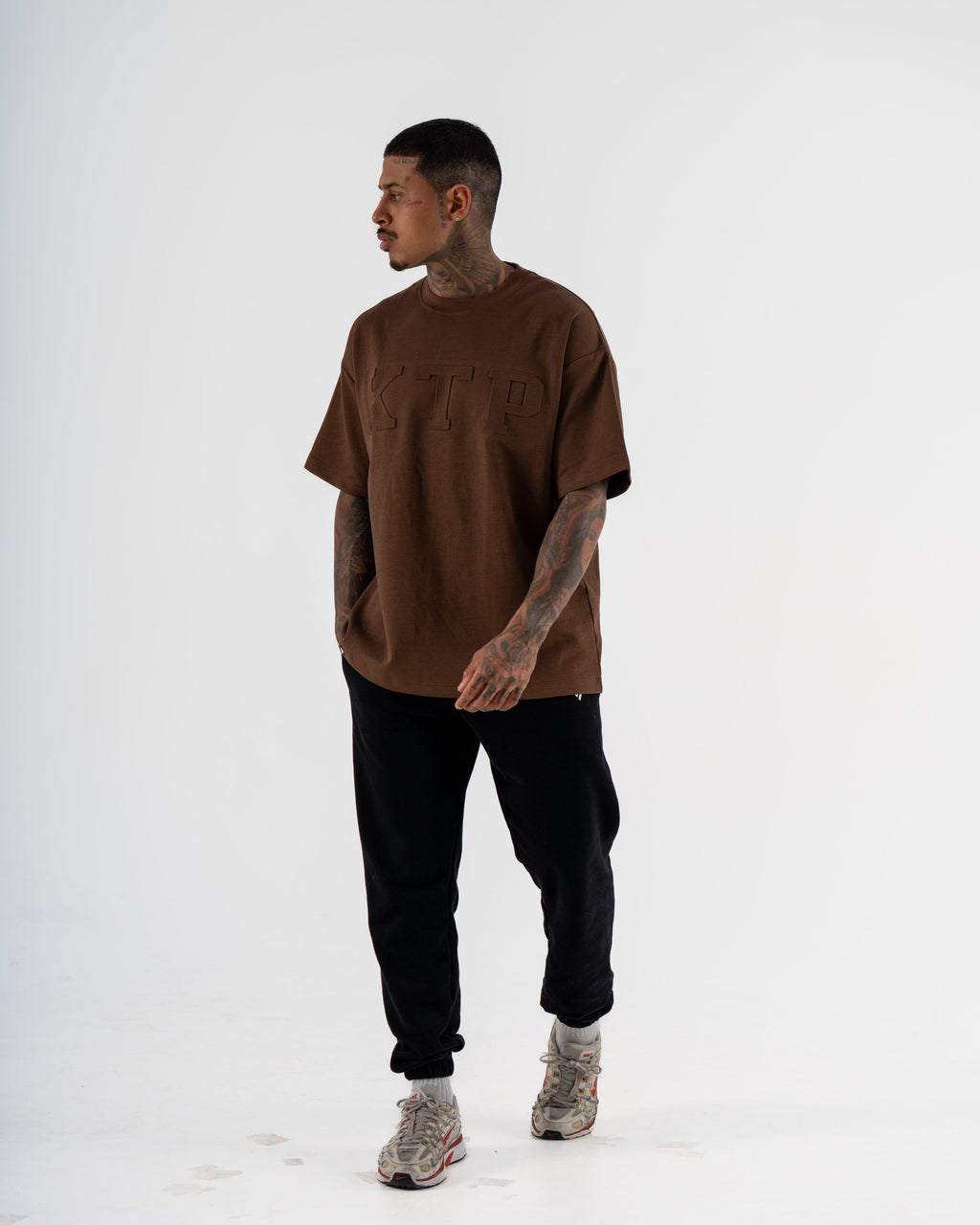 EMBOSSED KTP TEE 2 - BROWN