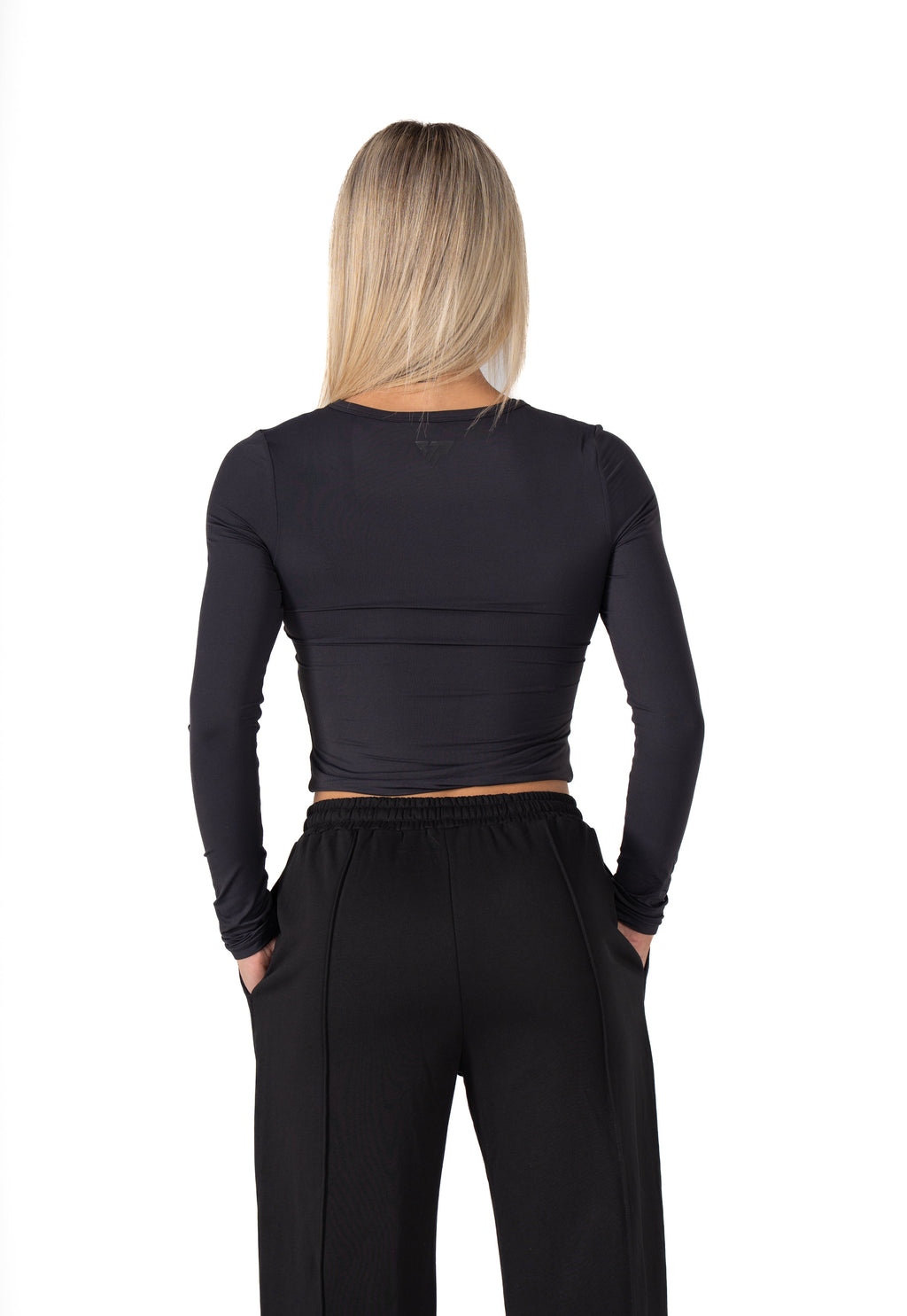 CLASSIC V-NECK LONG SLEEVE - BLACK