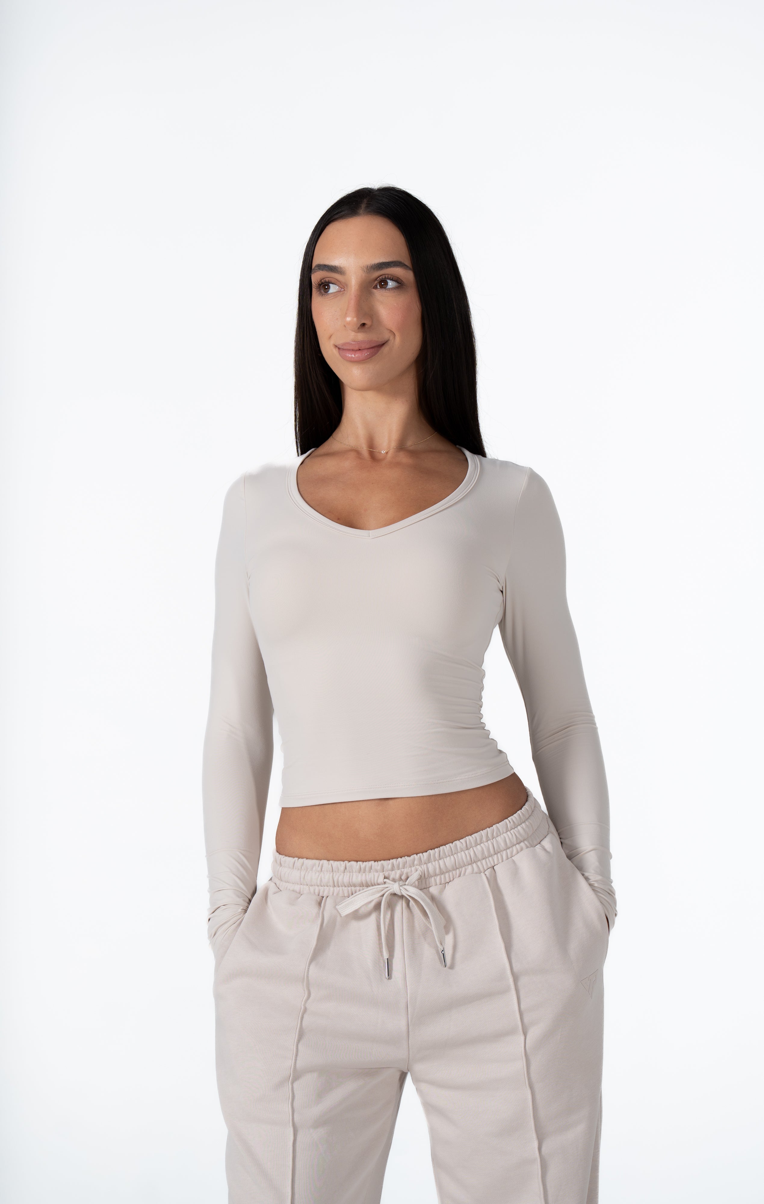 CLASSIC V-NECK LONG SLEEVE - BONE