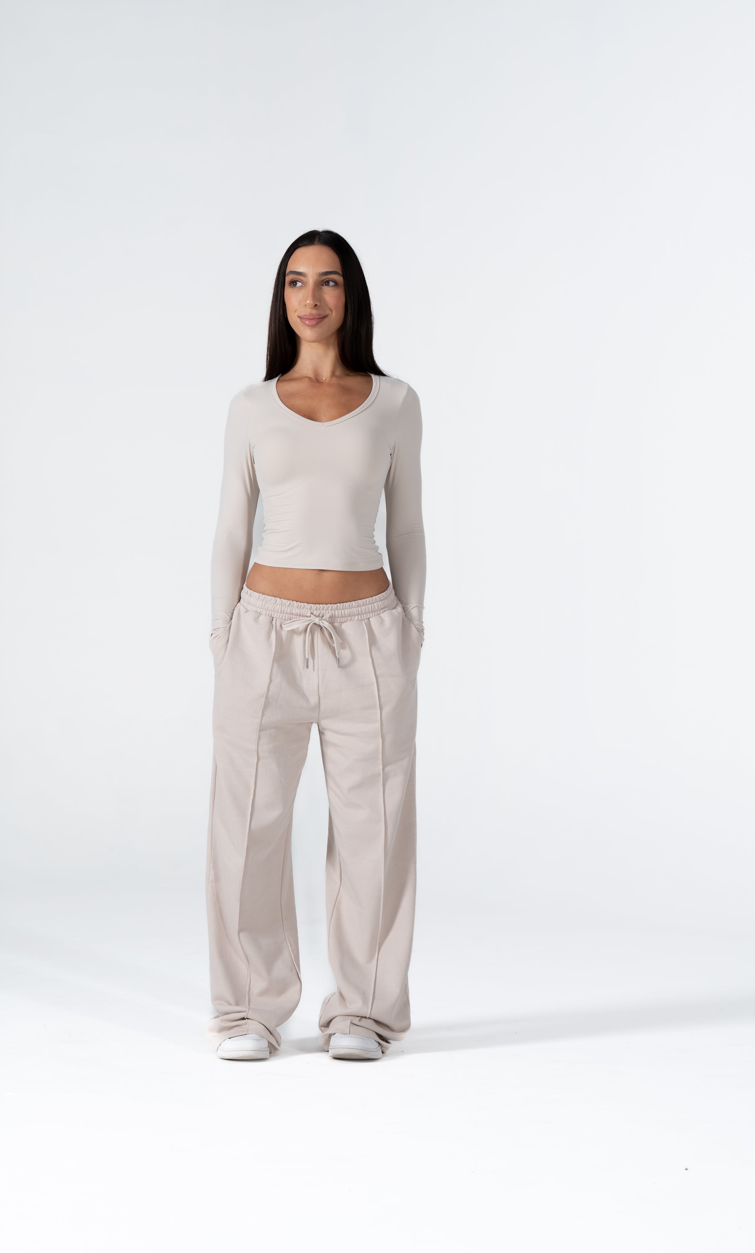 CLASSIC V-NECK LONG SLEEVE - BONE
