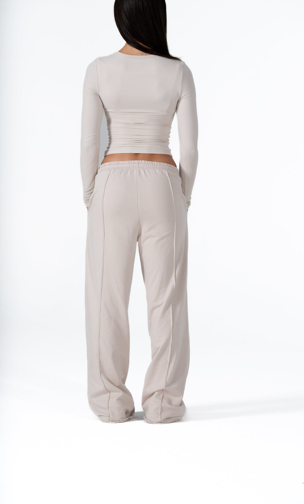 CLASSIC V-NECK LONG SLEEVE - BONE