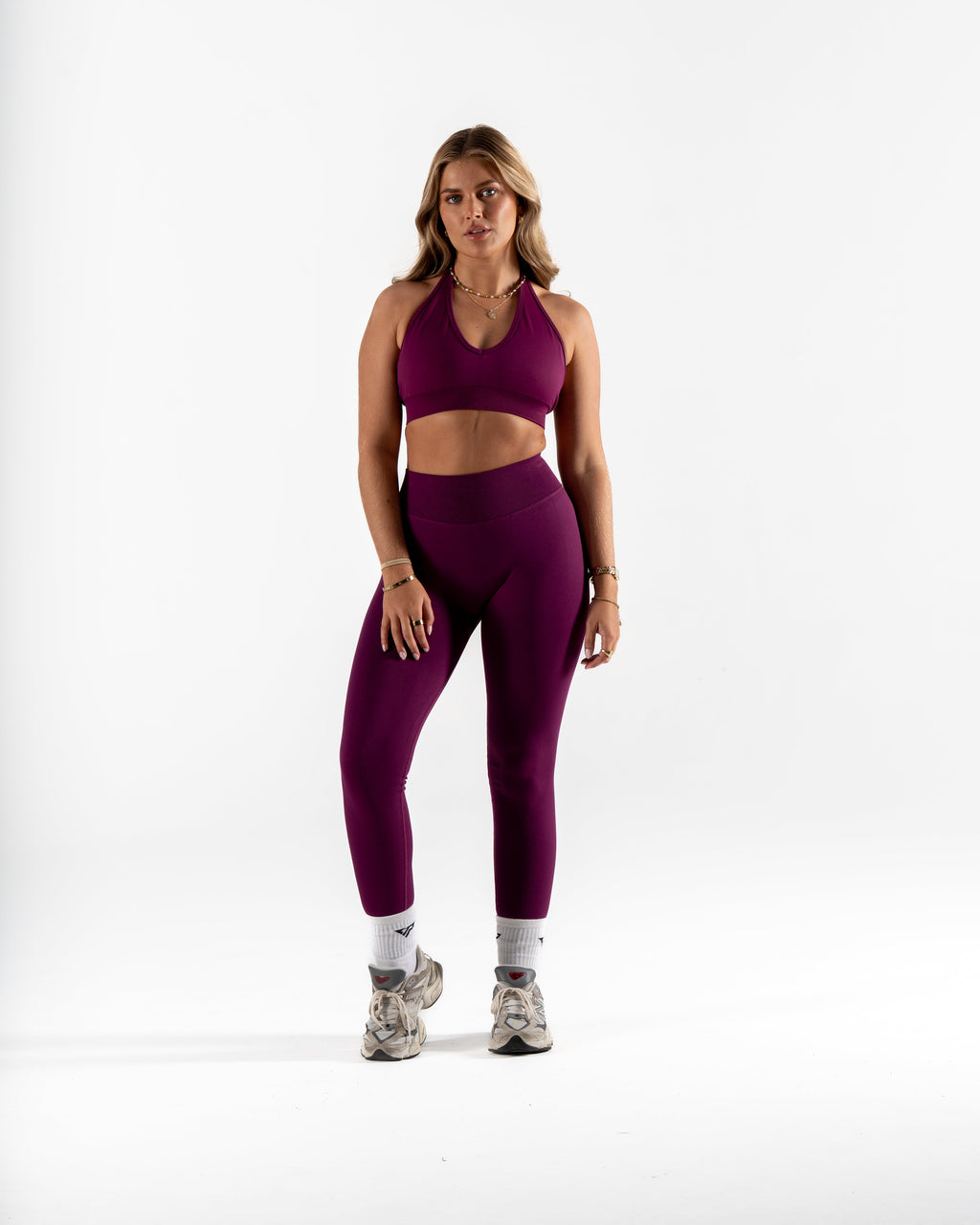 RECOIL HALTER CROP - BERRY
