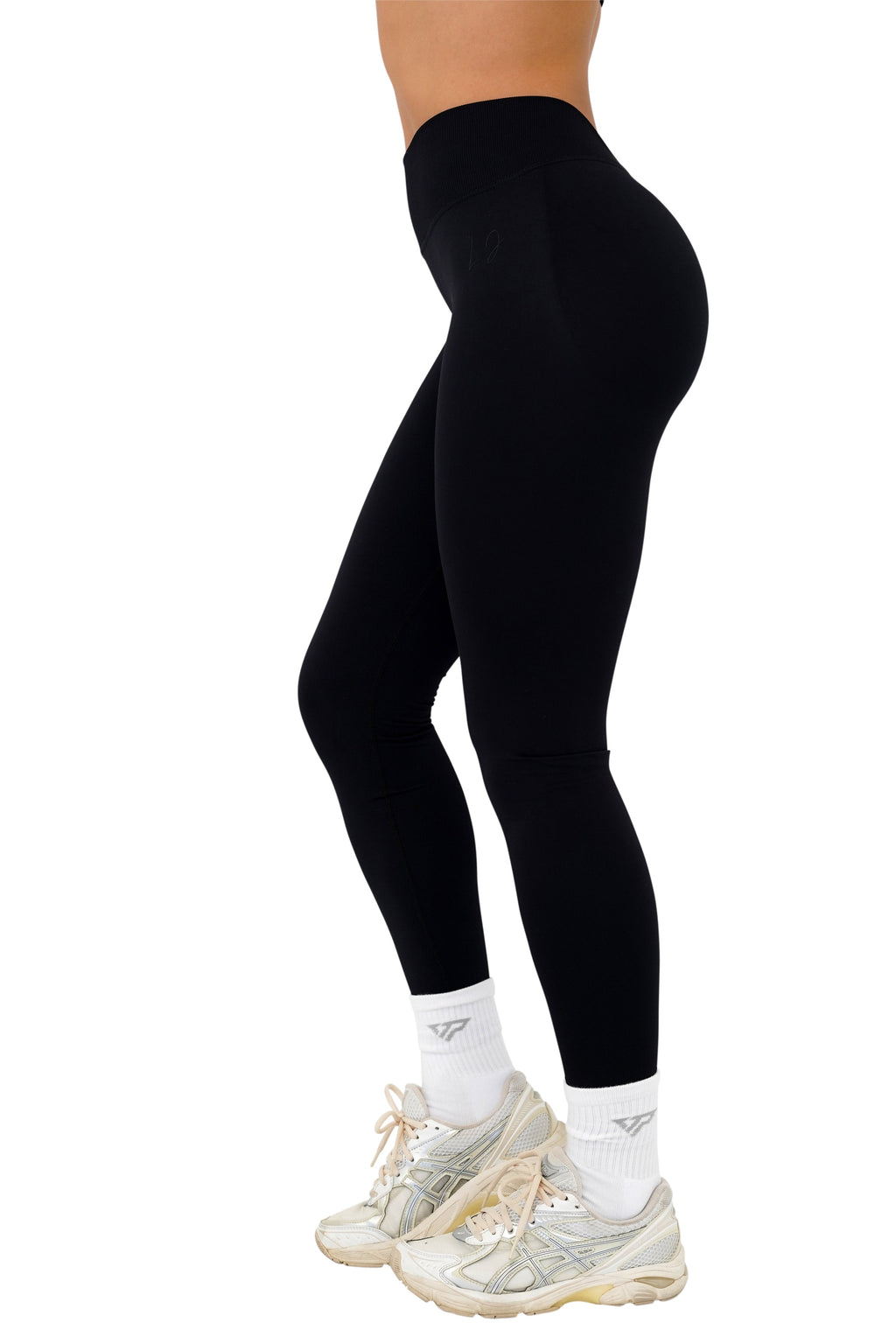LJ V-BACK SCRUNCH LEGGING - BLACK