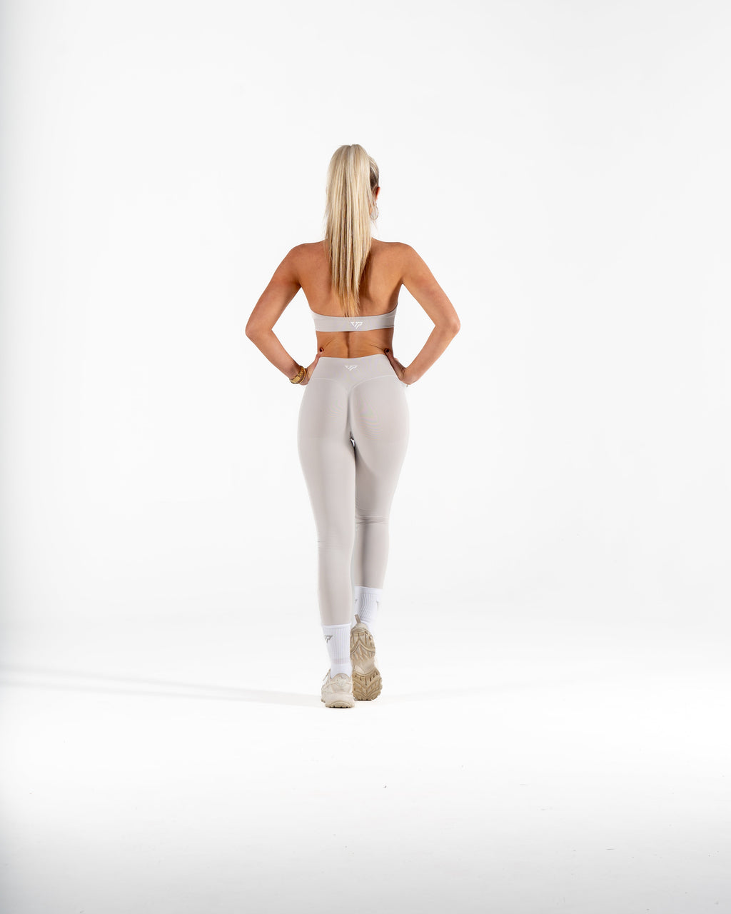 RECOIL LEGGING - CLOUD GREY