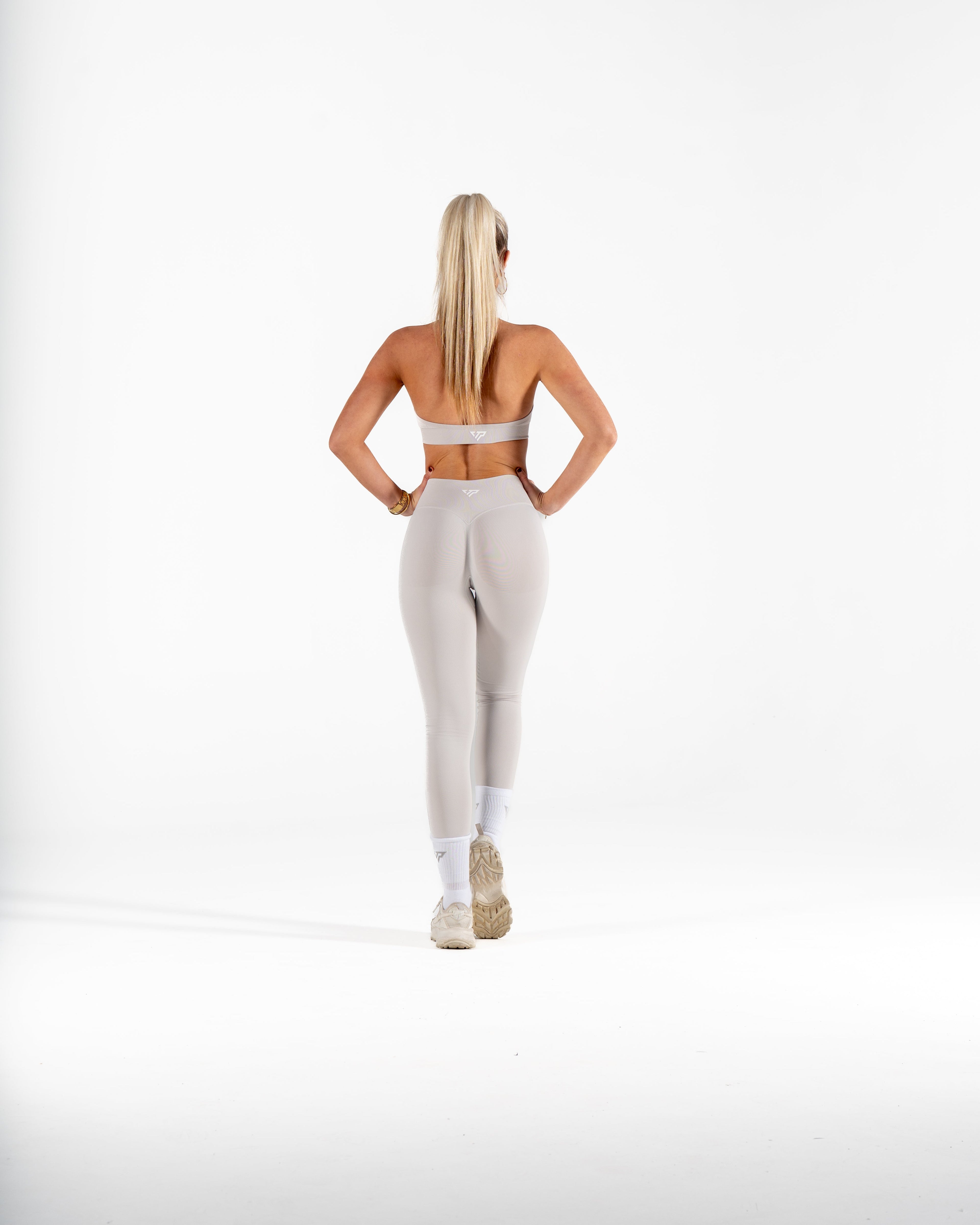 RECOIL LEGGING - CLOUD GREY
