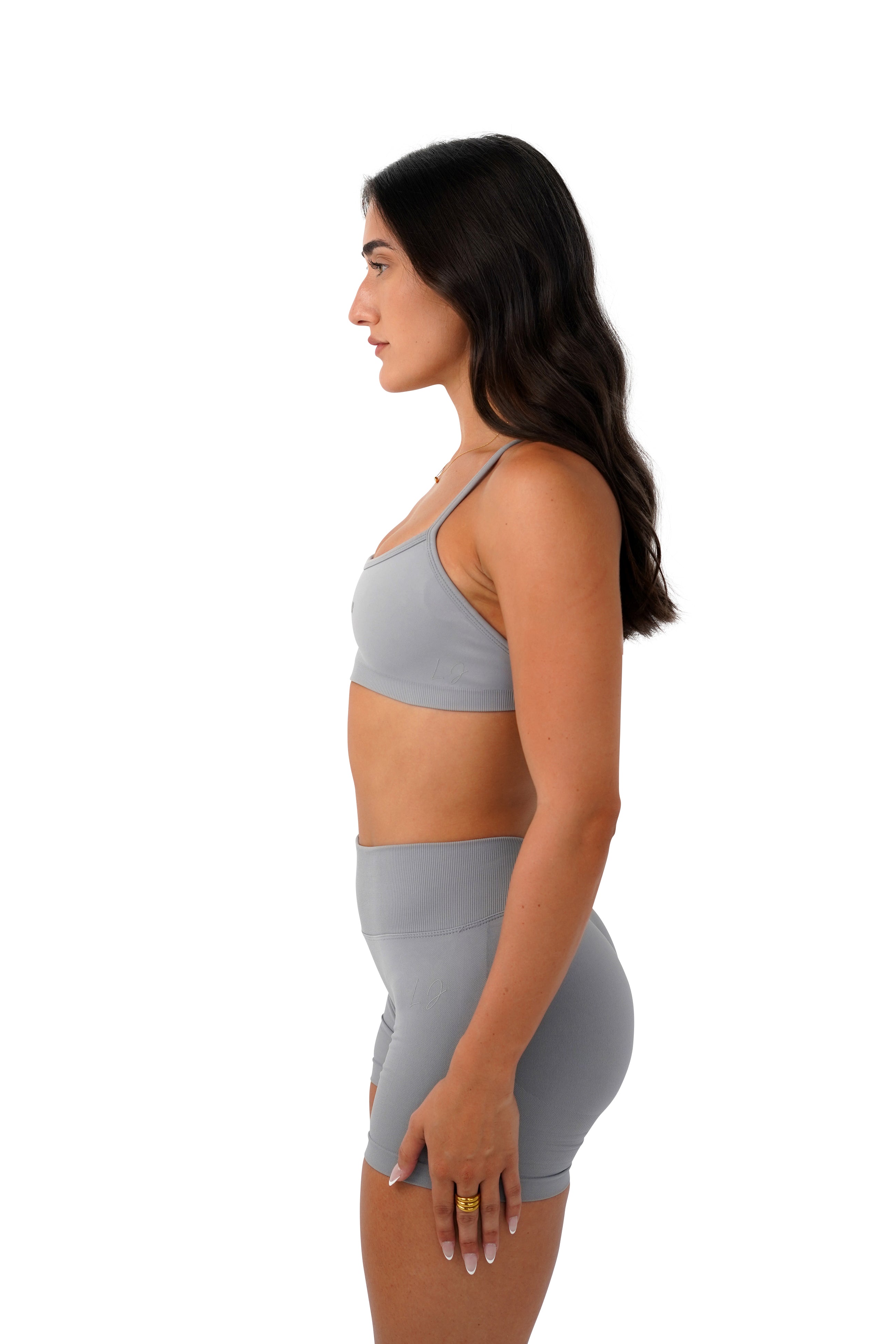 LJ V-BACK SCRUNCH SHORTS - LIGHT GREY