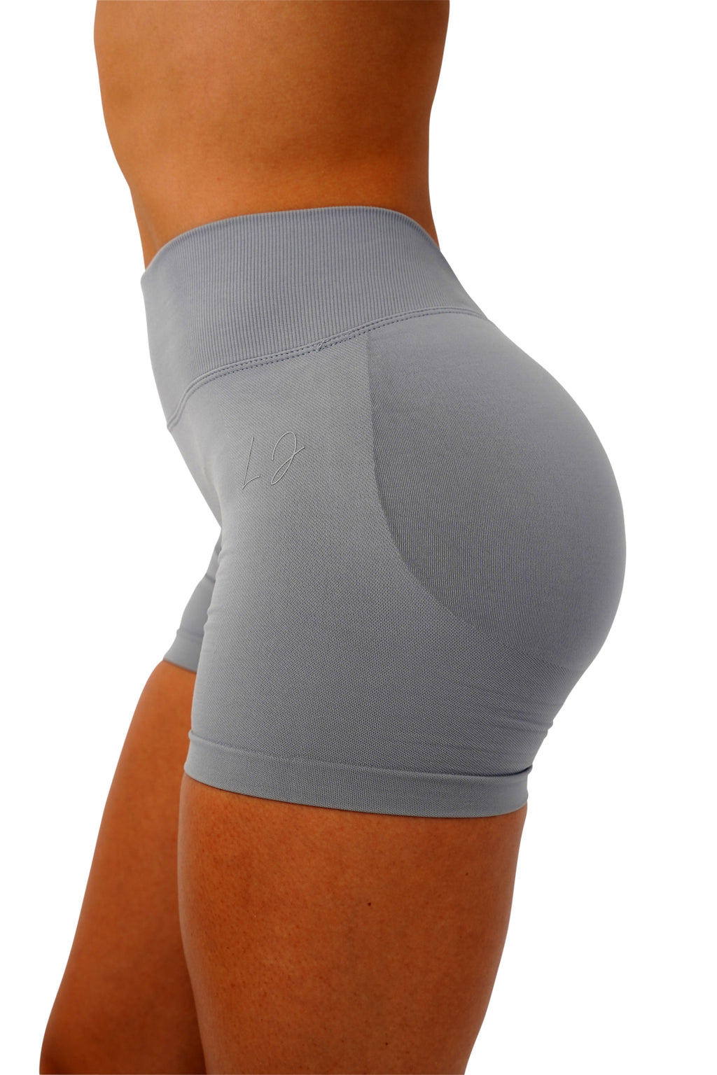 LJ V-BACK SCRUNCH SHORTS - LIGHT GREY