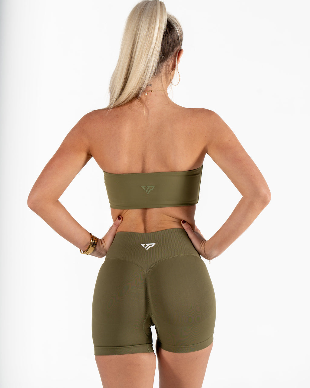 RECOIL HIGH WAIST SCRUNCH SHORTS - DARK KHAKI GREEN