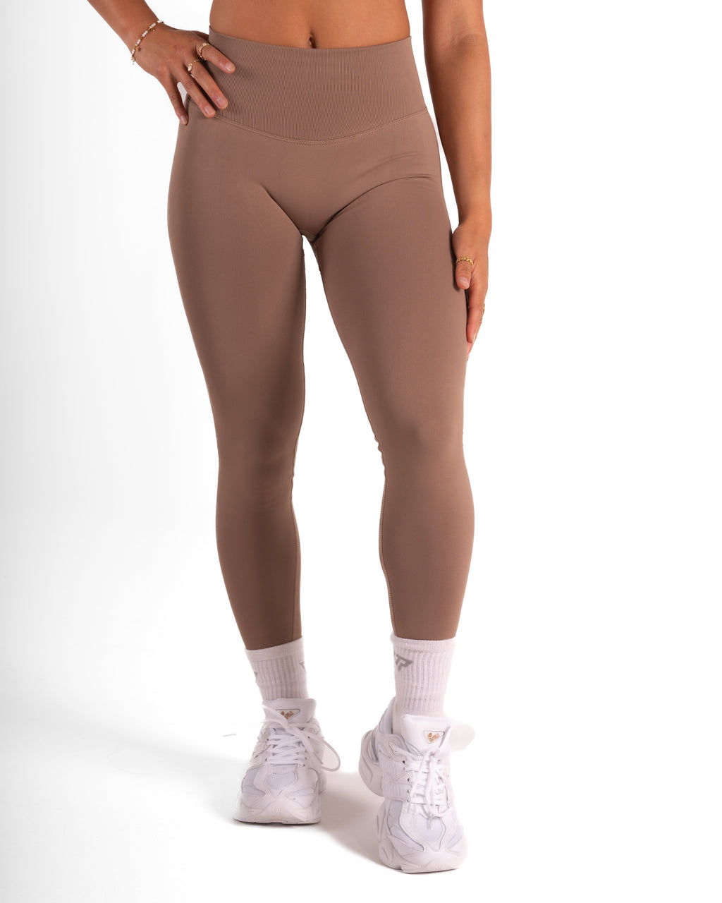 RECOIL HIGH WAIST SCRUNCH LEGGING - COFFEE