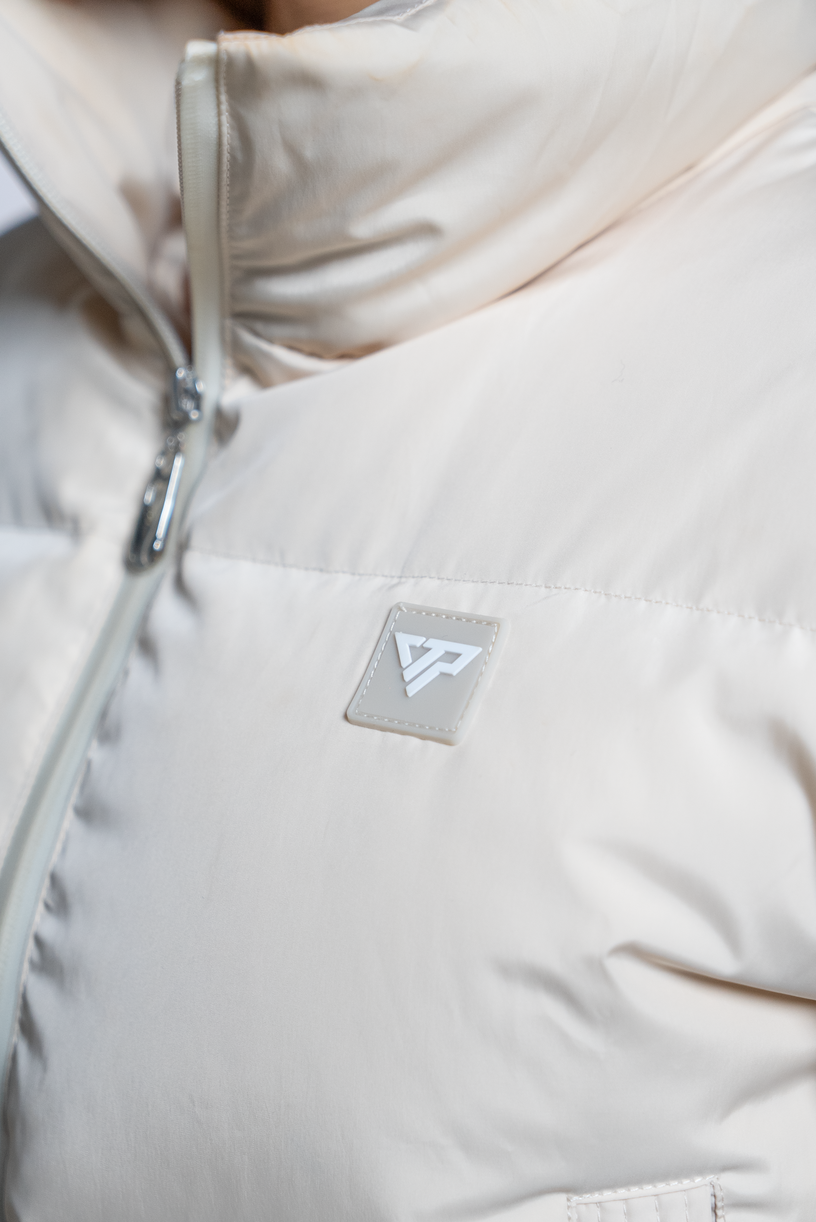 Horizon Cropped Puffer Jacket - Cream