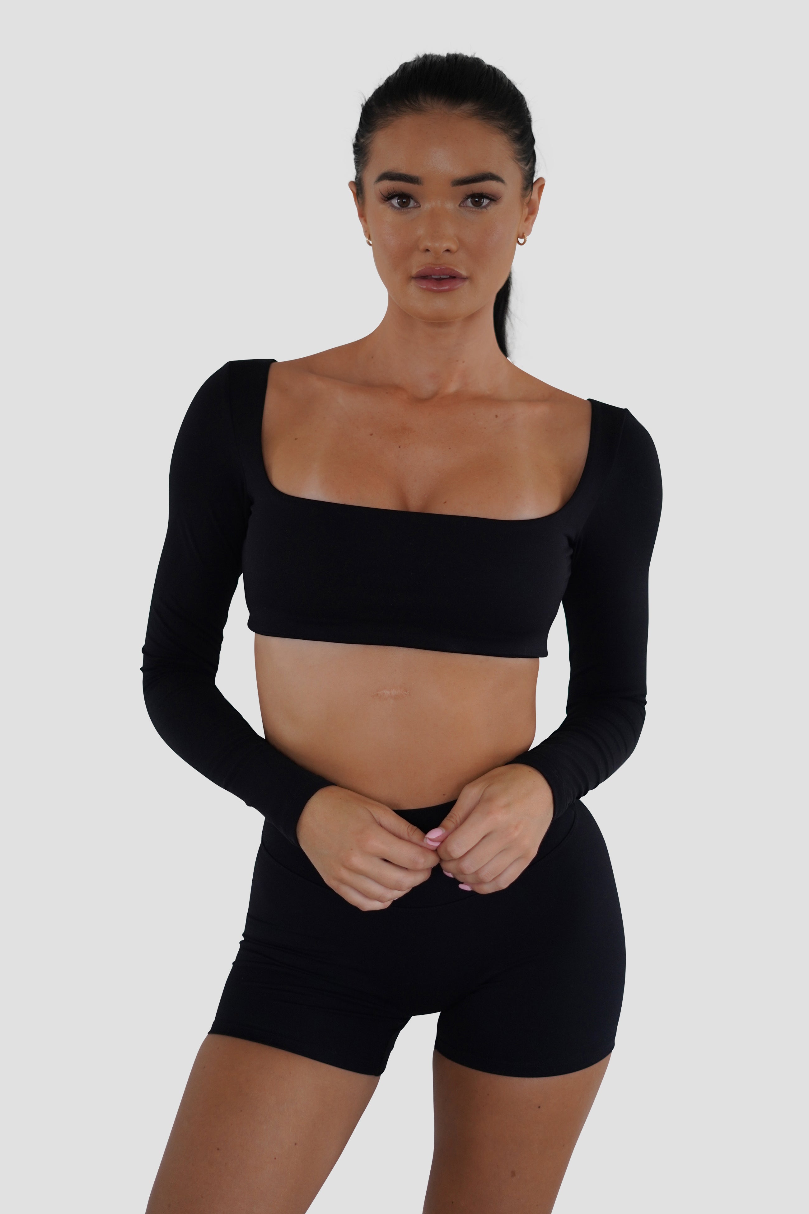 SLEEK LONG SLEEVE TOP - BLACK