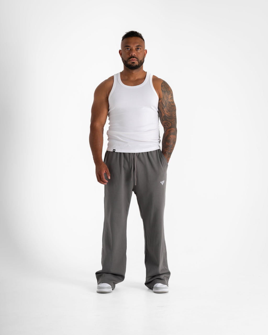 KTP STRAIGHT LEG JOGGER - DARK GREY