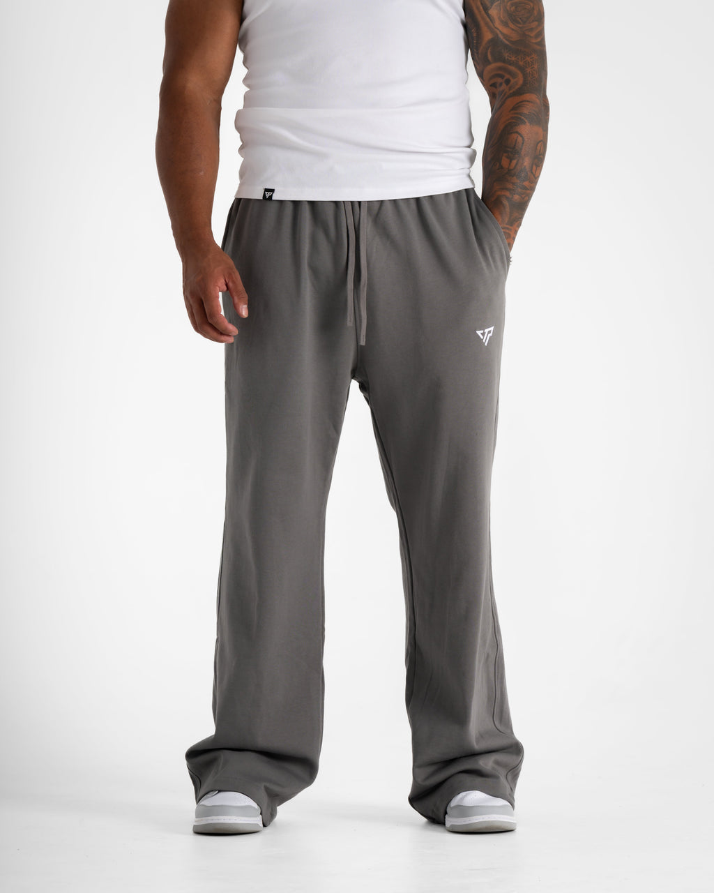 KTP STRAIGHT LEG JOGGER - DARK GREY