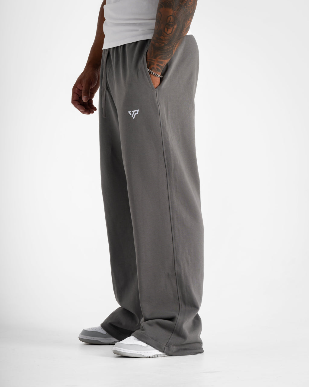 KTP STRAIGHT LEG JOGGER - DARK GREY
