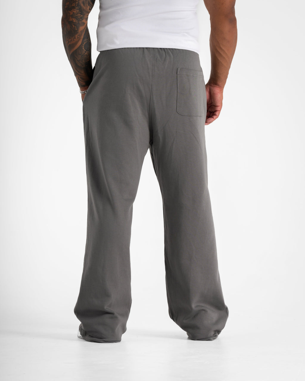KTP STRAIGHT LEG JOGGER - DARK GREY