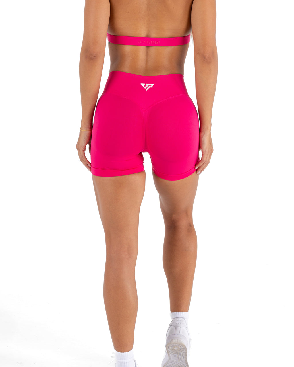 RECOIL SCRUNCH SHORTS - PITAYA