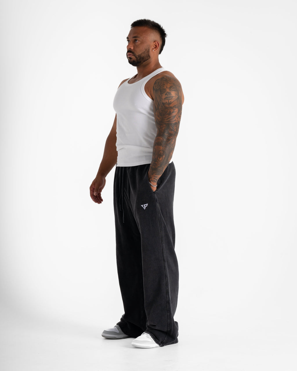 KTP STRAIGHT LEG JOGGER - BLACK