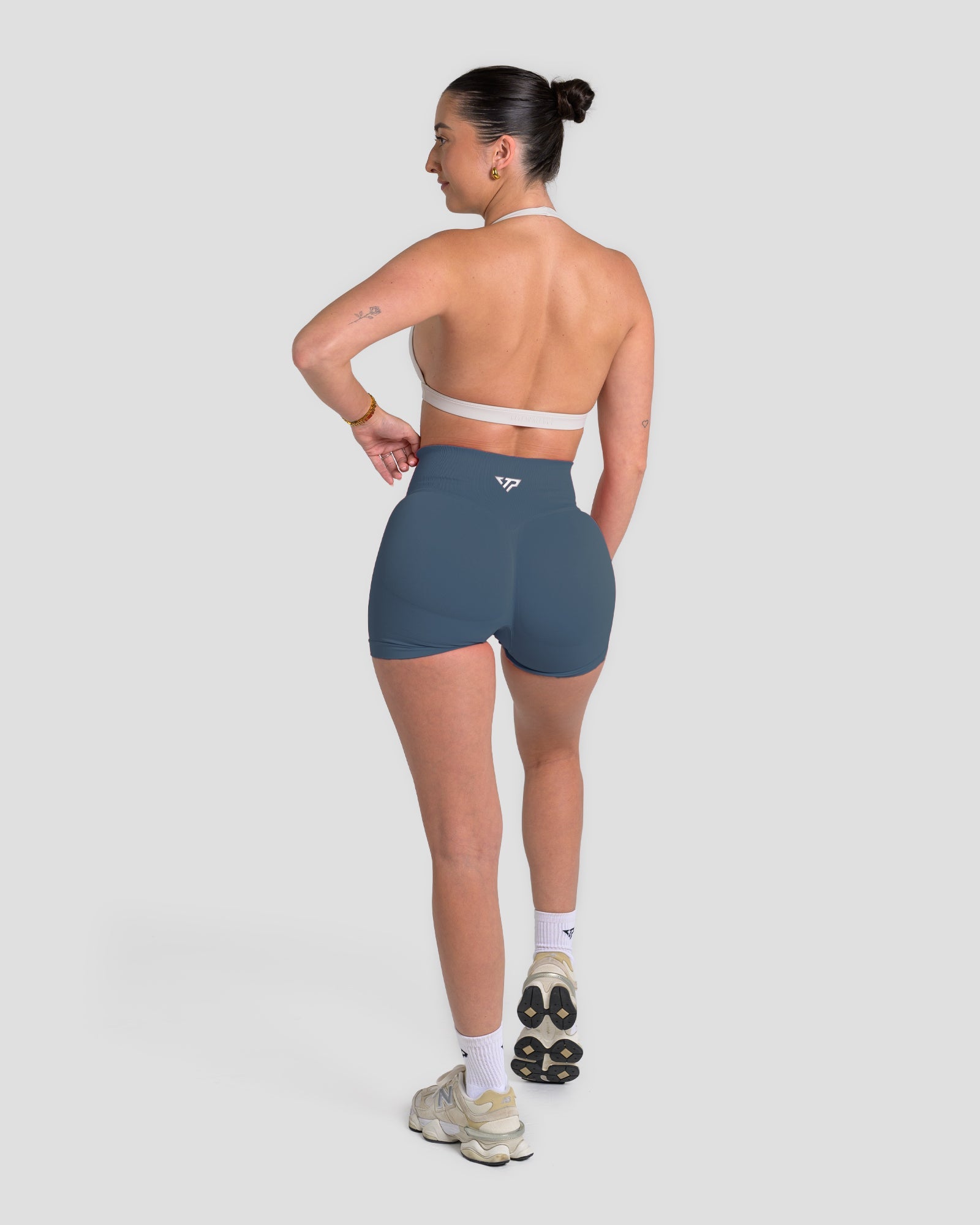 RECOIL HIGH WAIST SCRUNCH SHORTS - BLUE TEAL