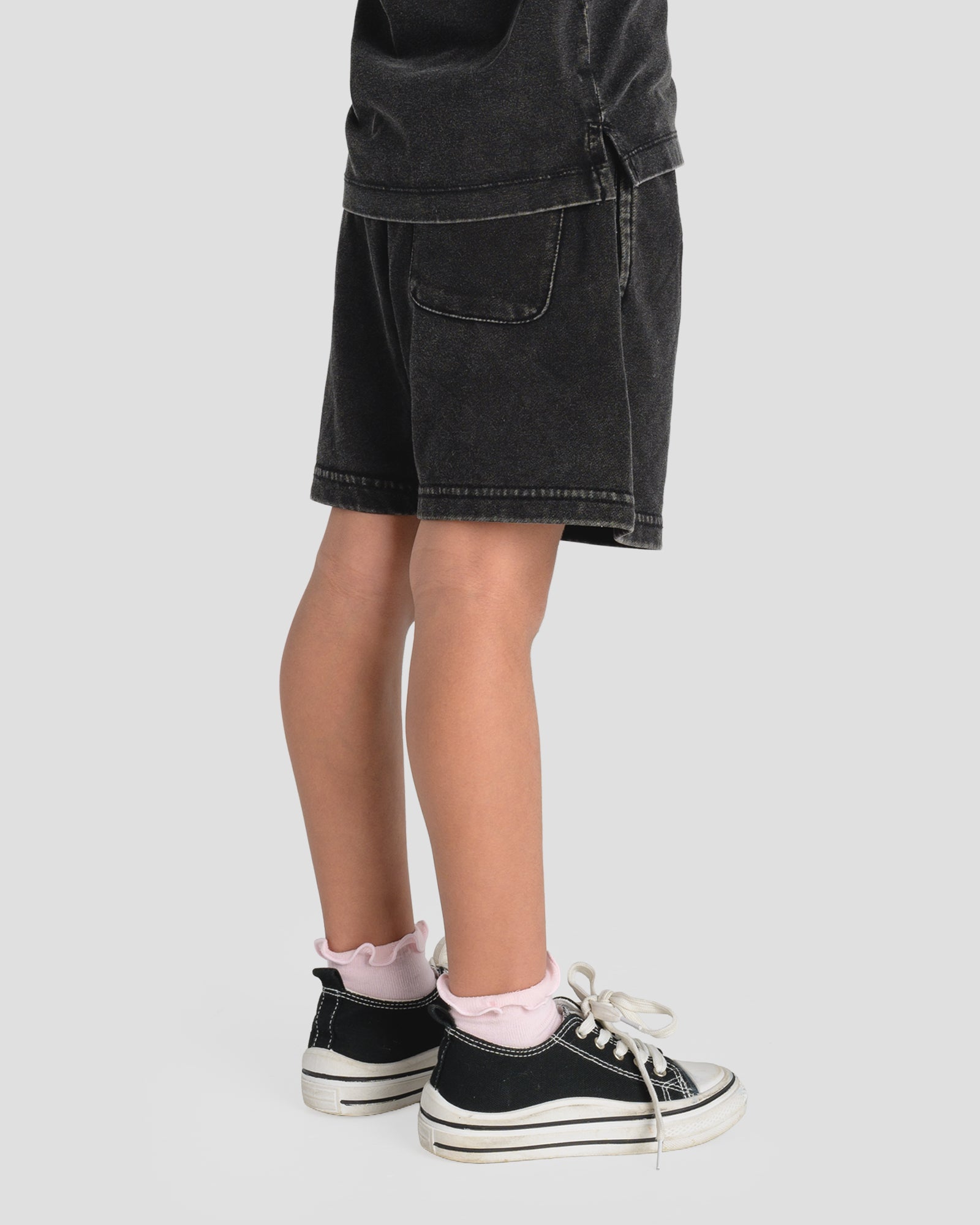 KIDS CASUAL SHORTS - BABY PINK