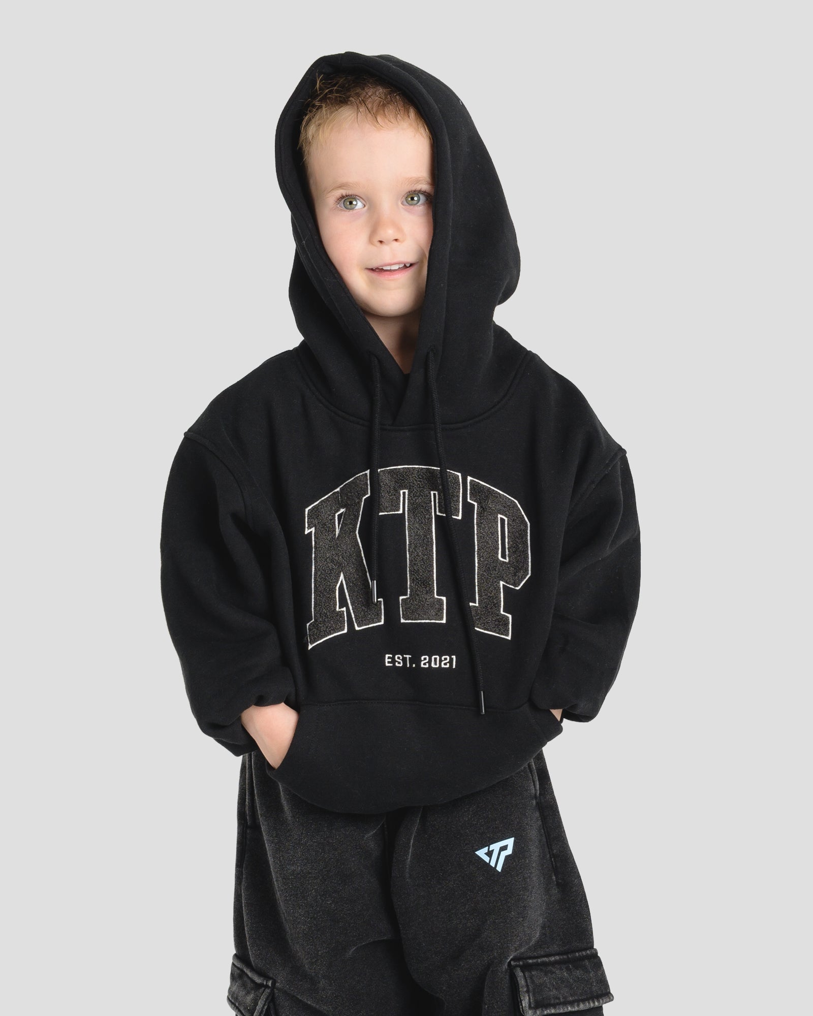 KIDS SEASON 1 HOODIE - BLACK