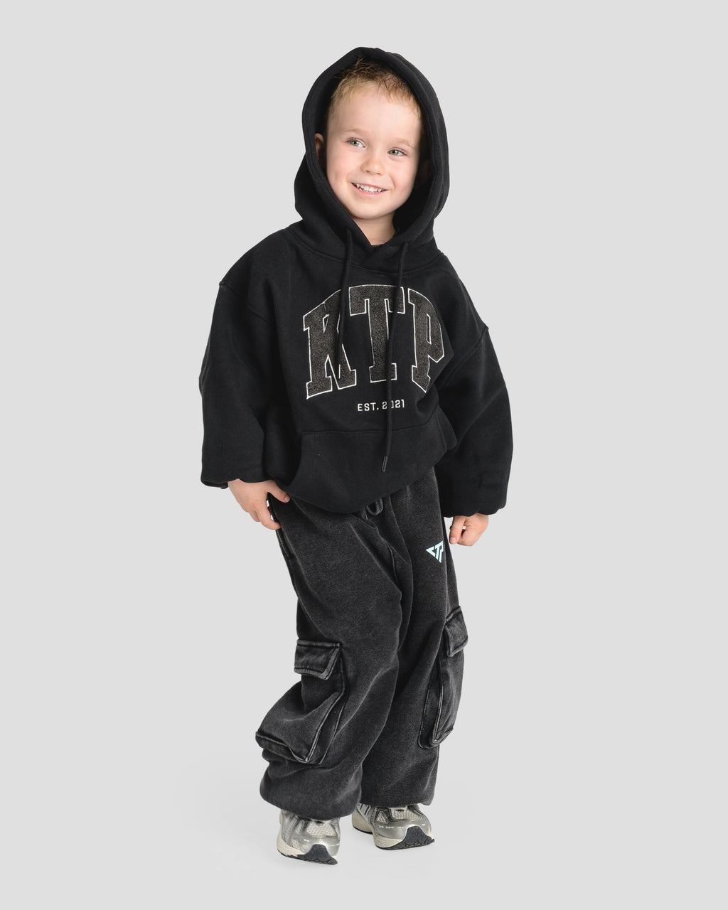 KIDS SEASON 1 HOODIE - BLACK
