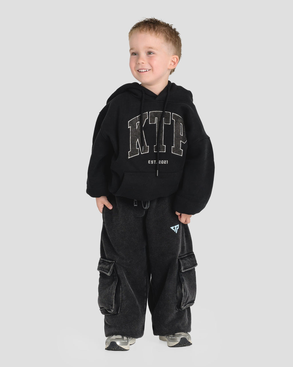 KIDS SEASON 1 HOODIE - BLACK