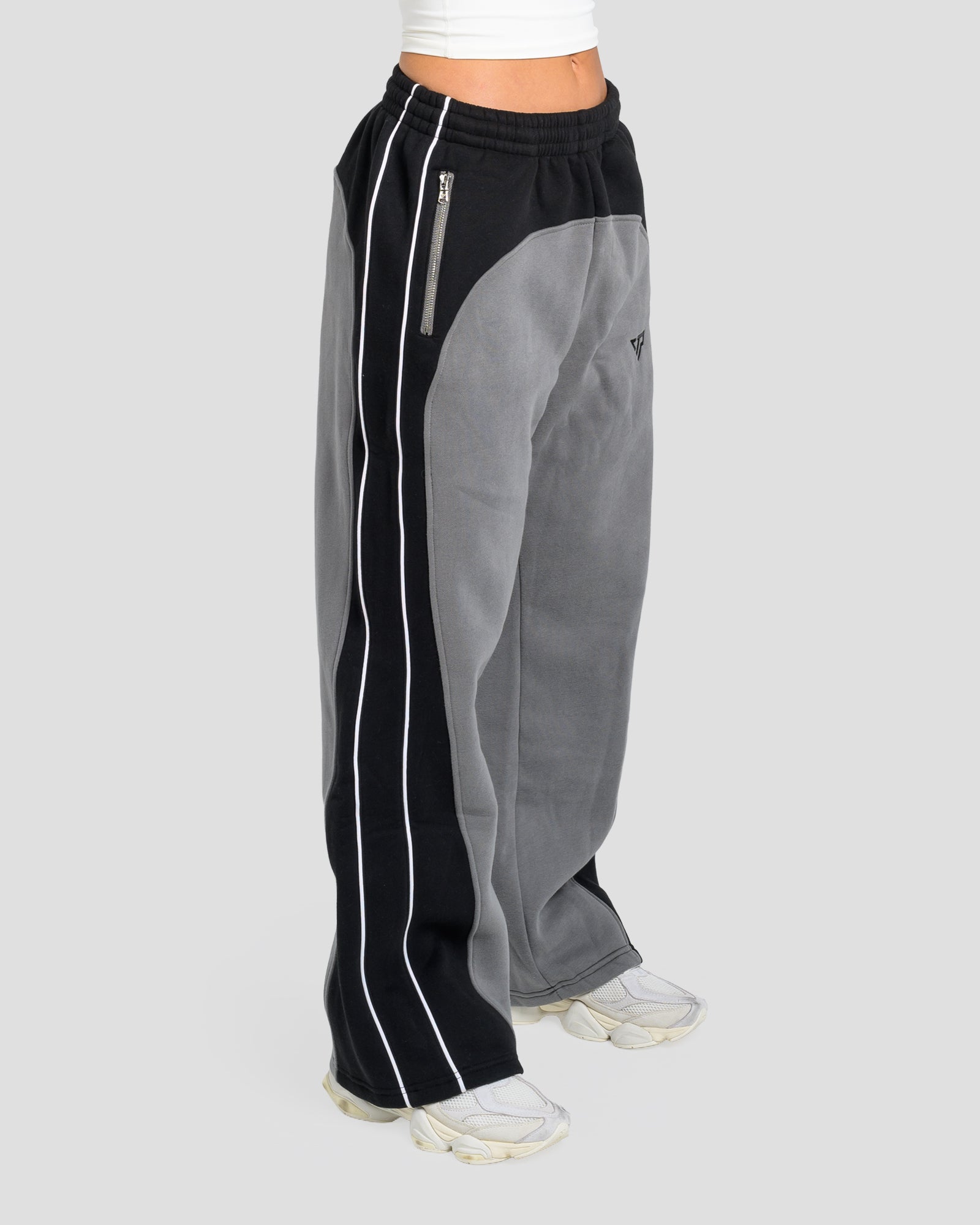 SUPERIOR TRACKPANTS - BLACK/GREY