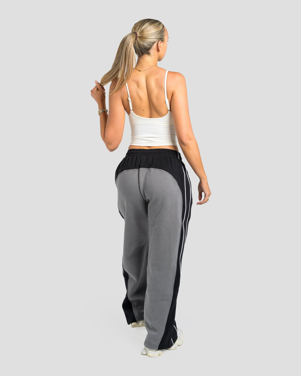 SUPERIOR TRACKPANTS - BLACK/GREY