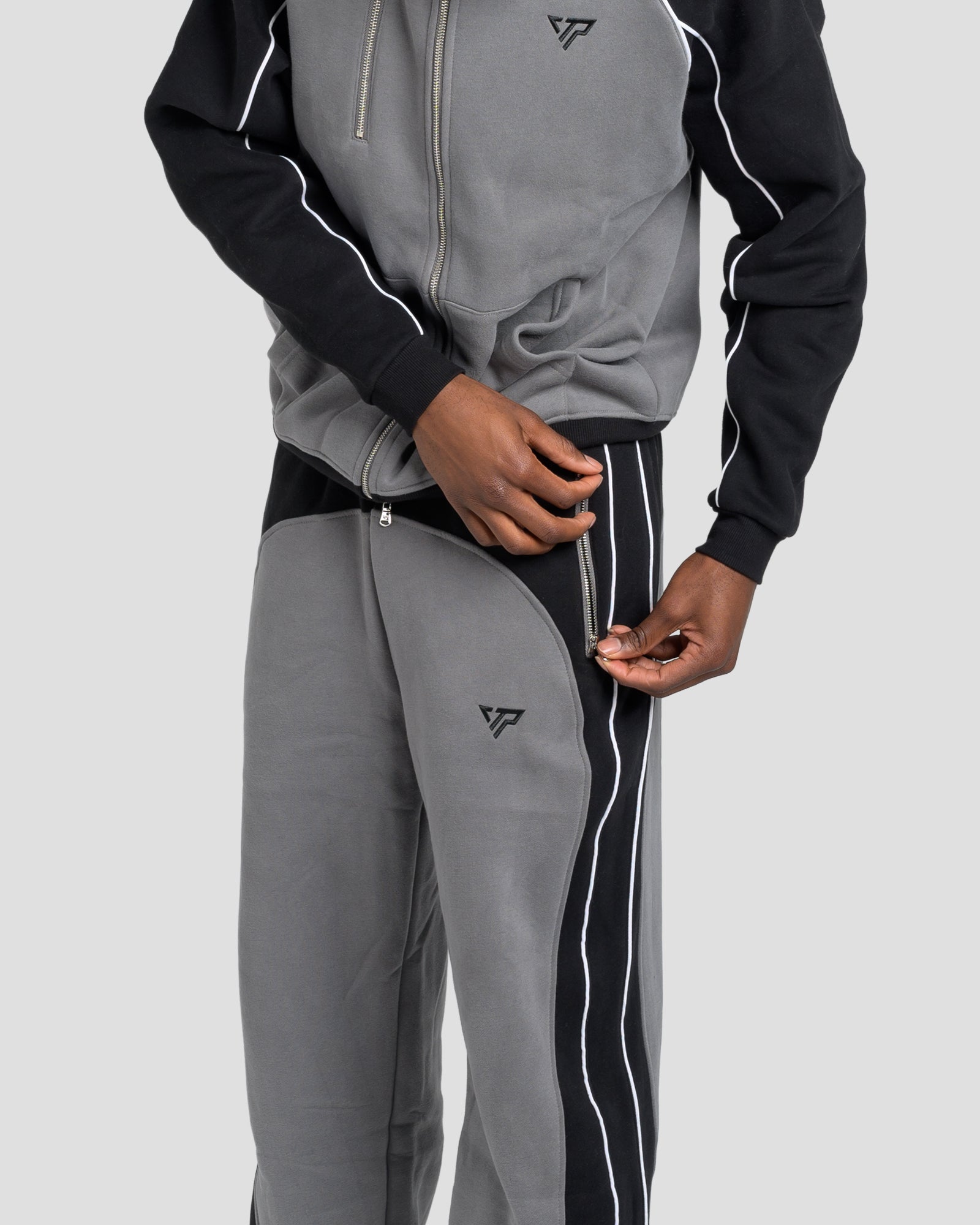 SUPERIOR TRACKPANTS - BLACK/GREY