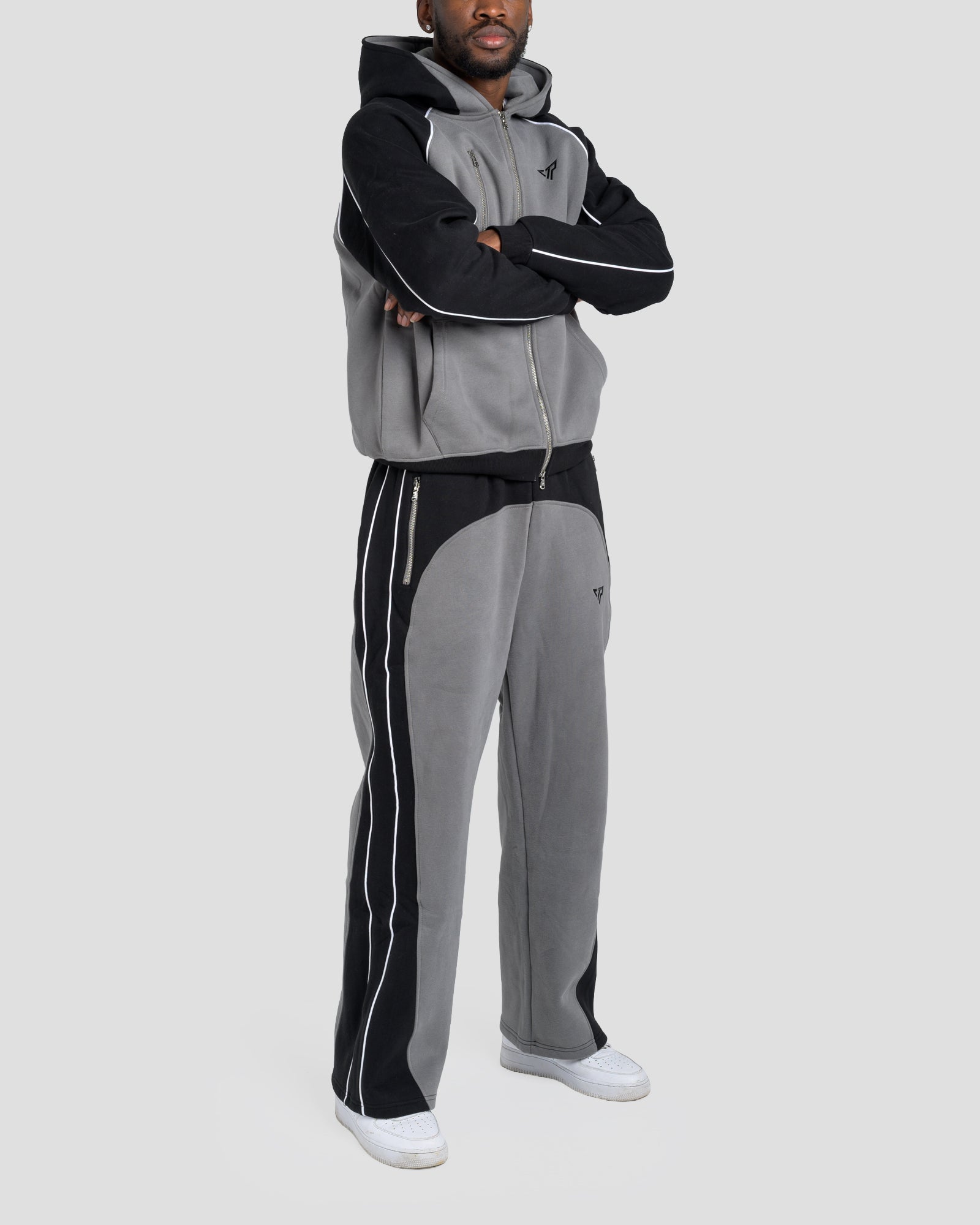 SUPERIOR TRACKPANTS - BLACK/GREY