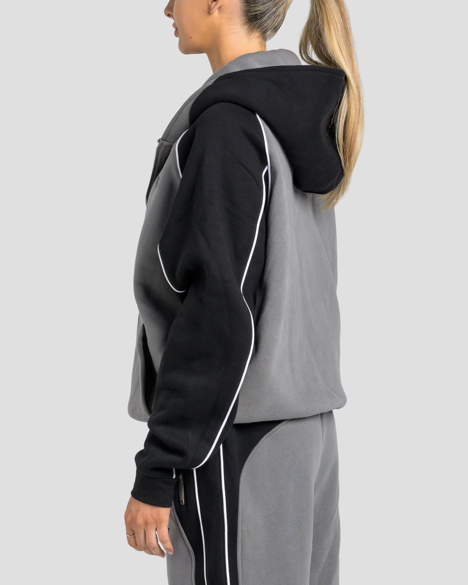 SUPERIOR ZIP JACKET - BLACK/GREY