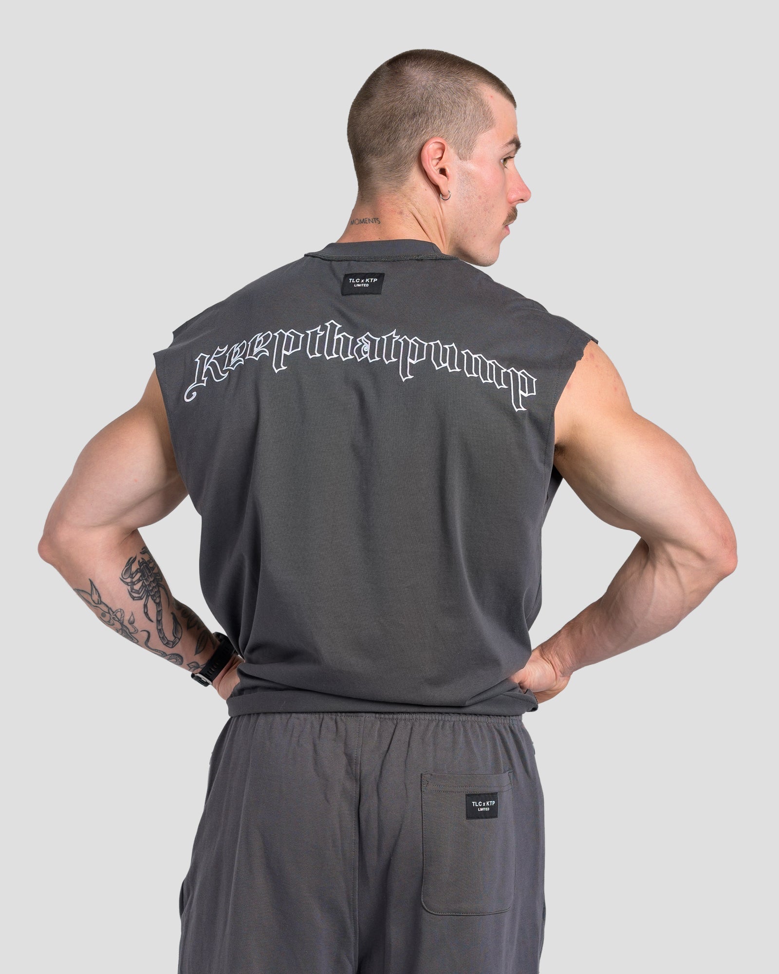 TONINO CROPPED TANK - CHARCOAL