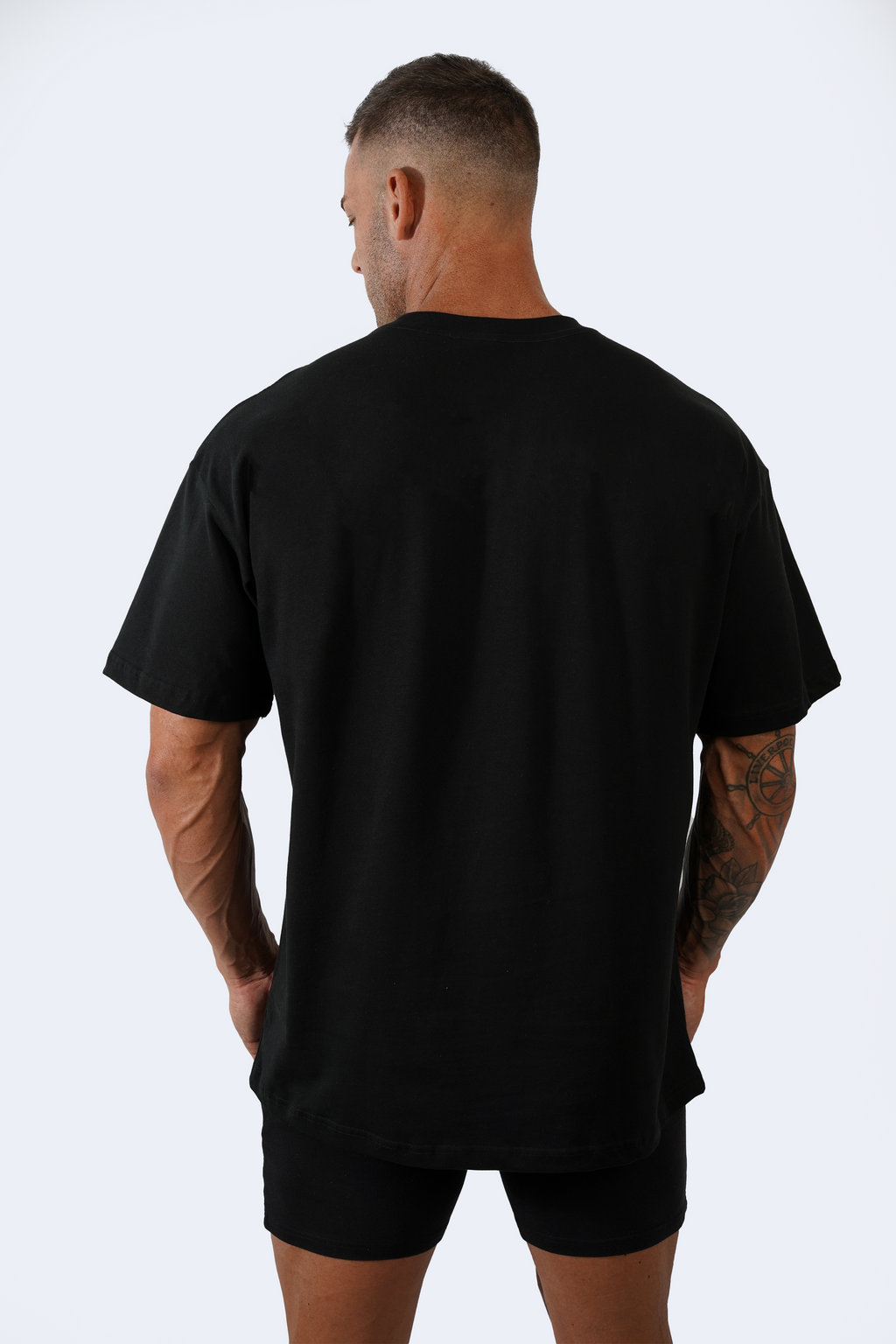 OVERSIZED TEE - BLACK